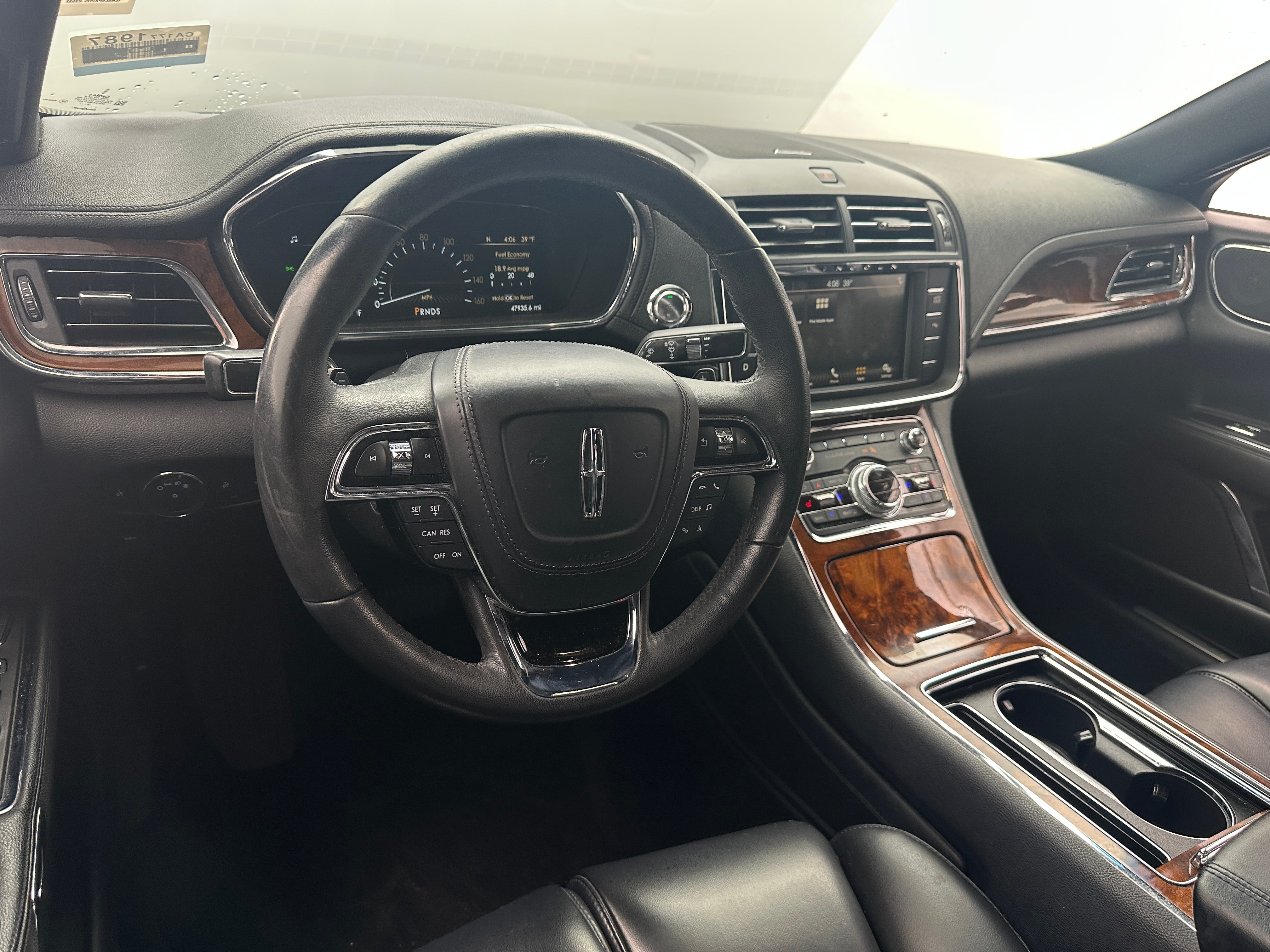 2017 Lincoln Continental Premiere 3