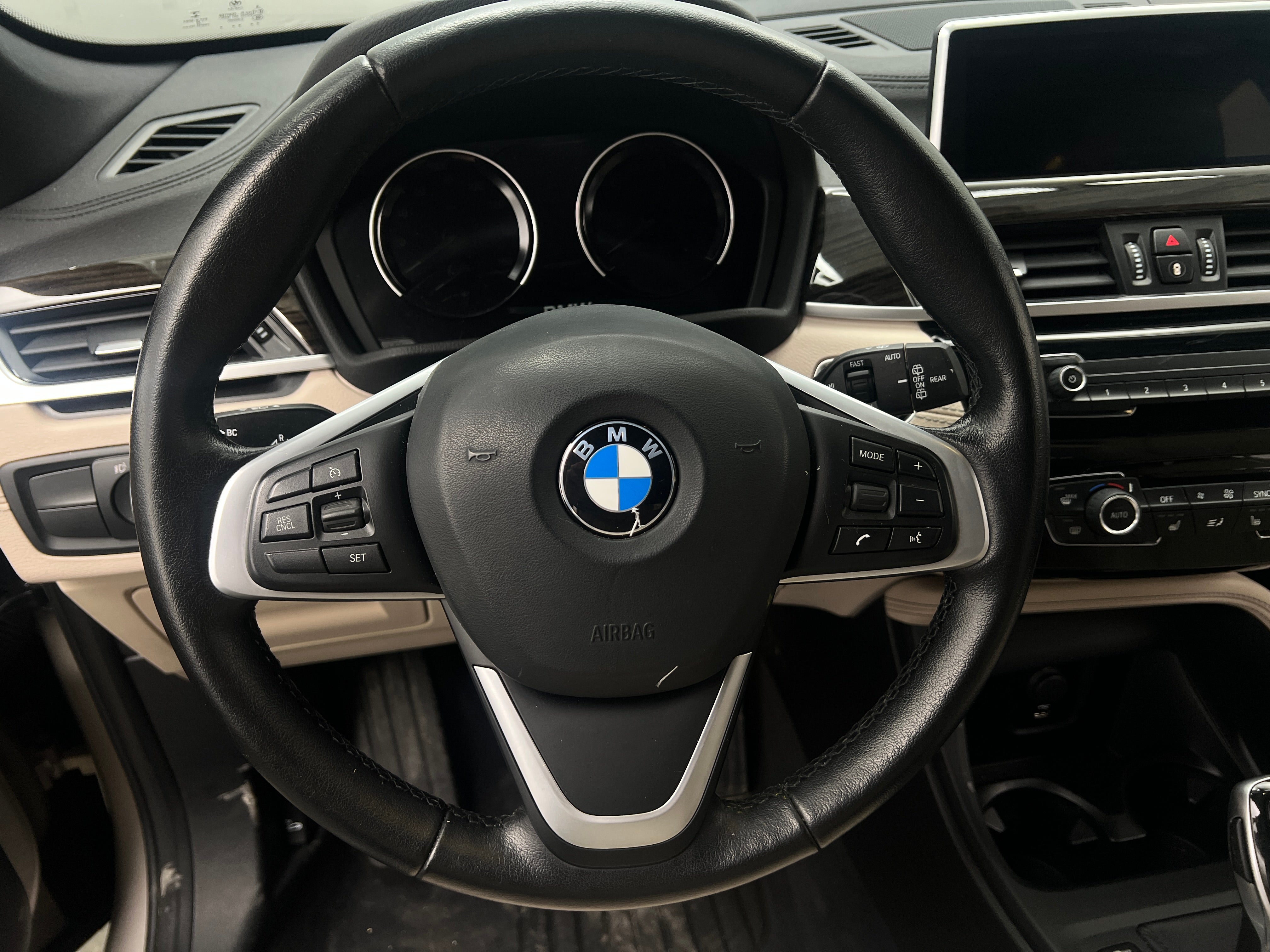 2021 BMW X1 xDrive28i 5