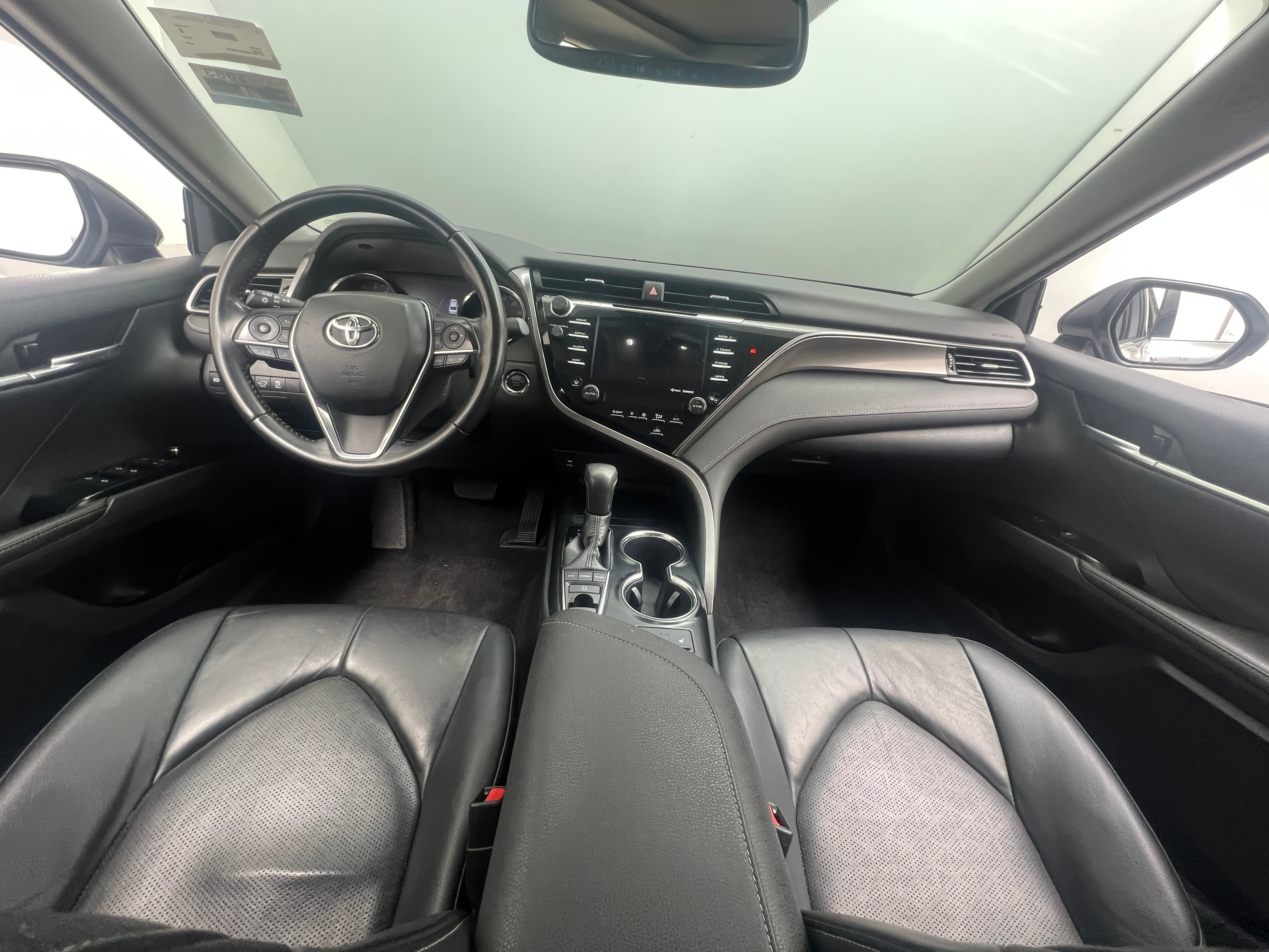 2019 Toyota Camry XSE 2