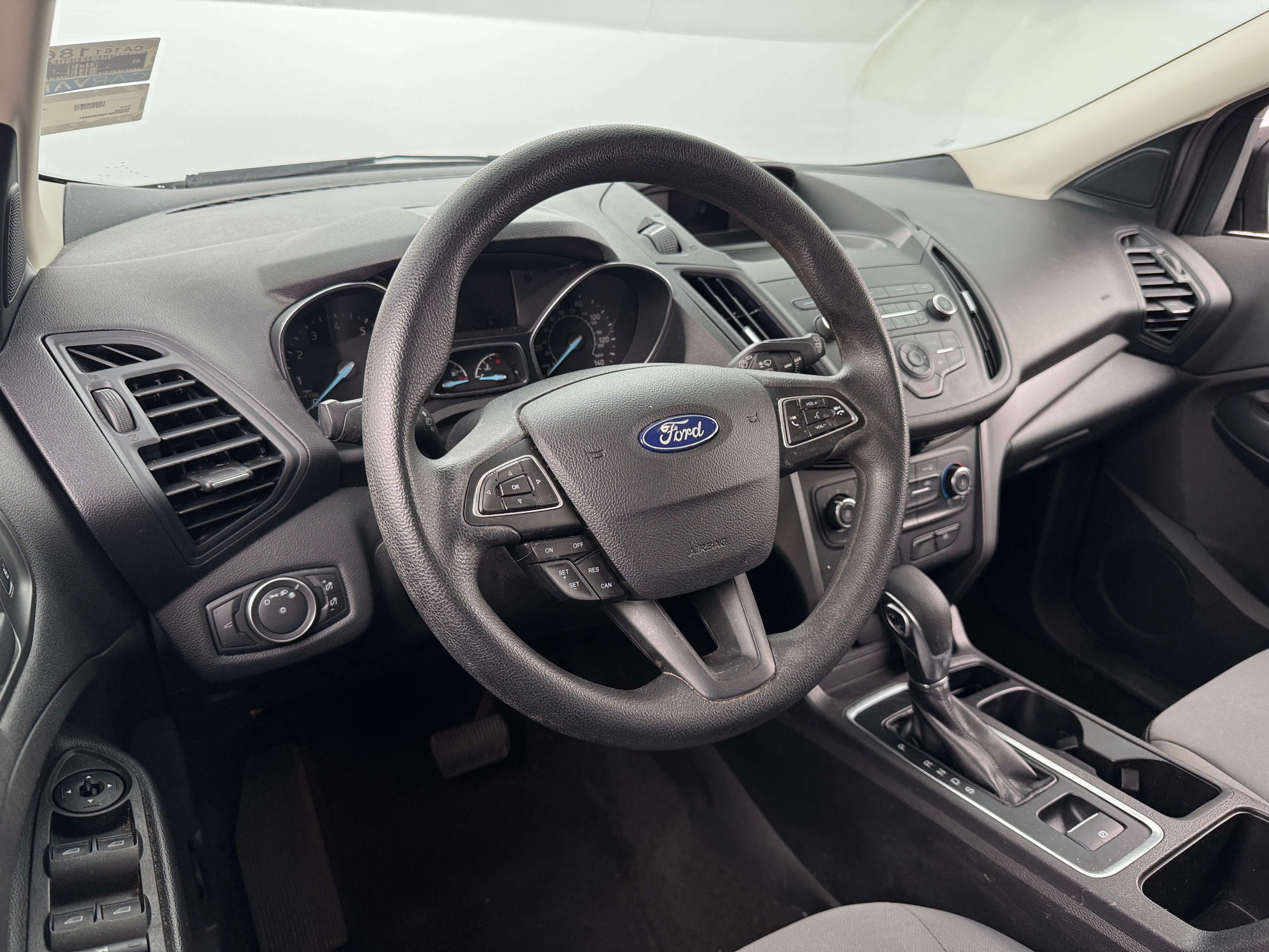 2019 Ford Escape S 3