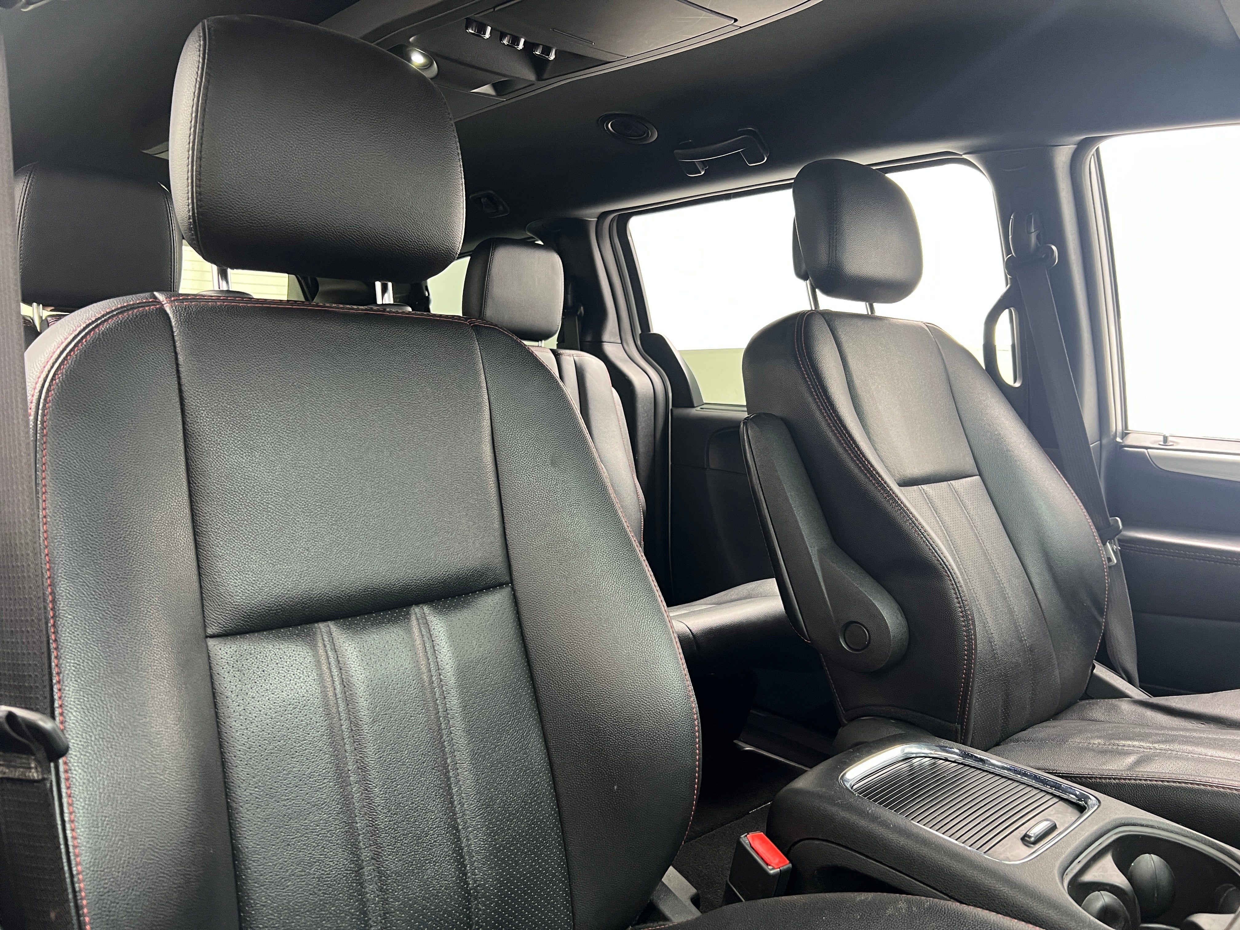 2019 Dodge Grand Caravan SE 2