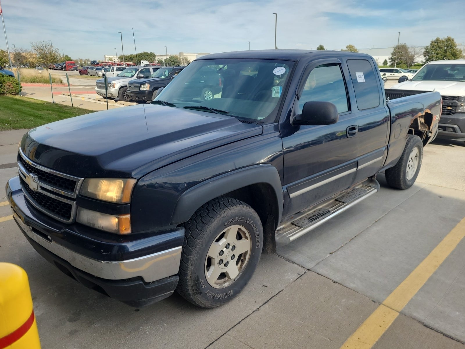 2006 Chevrolet Silverado 1500 Ext Cab 143.5" WB 4WD LT1
