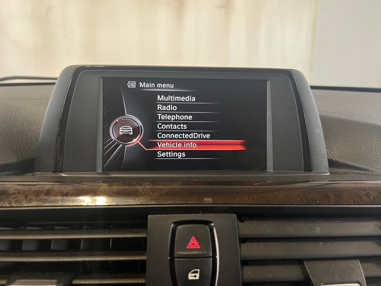 Thumbnail: 2015 BMW 3 Series - 4