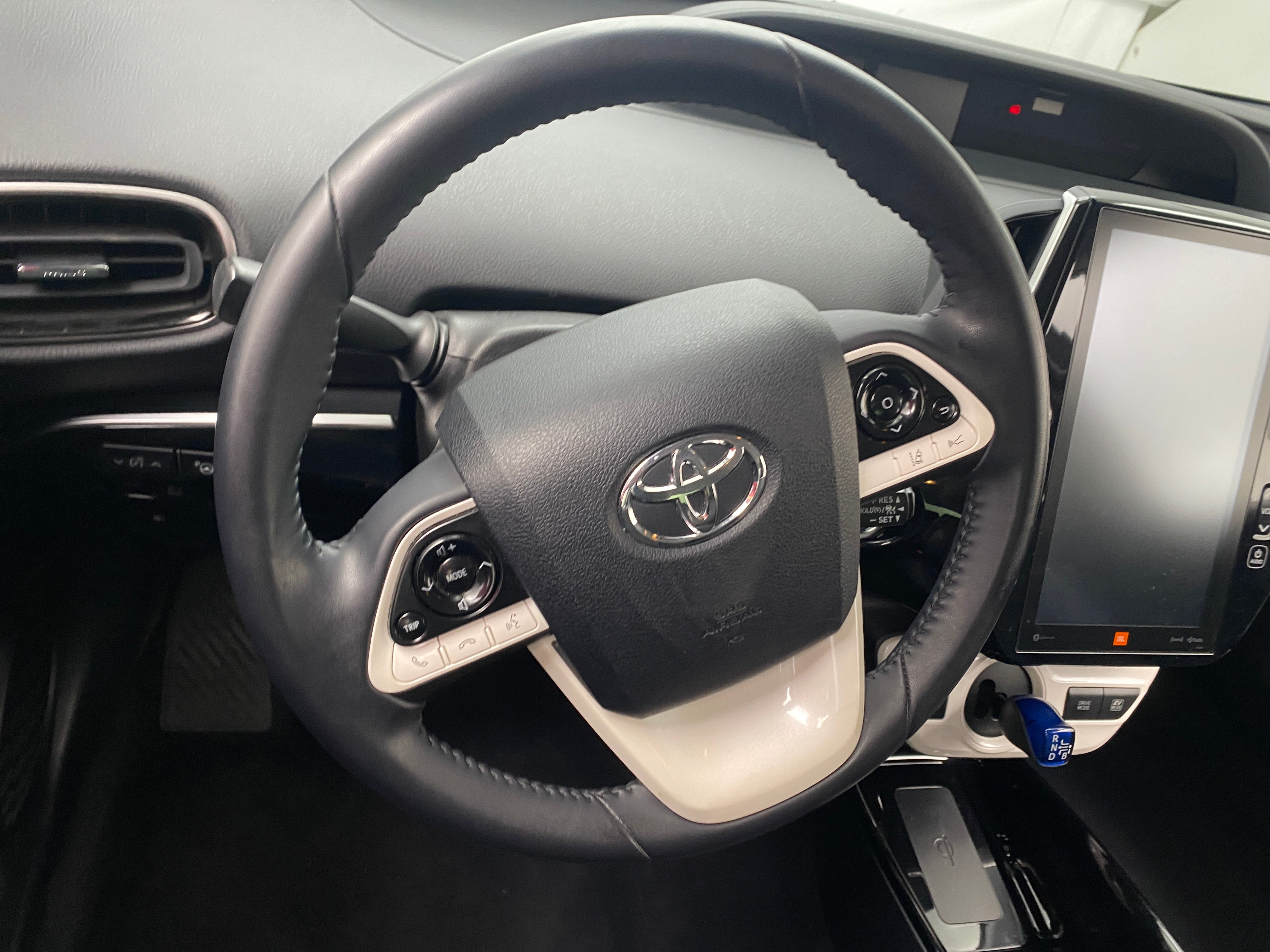 2018 Toyota Prius Four 5