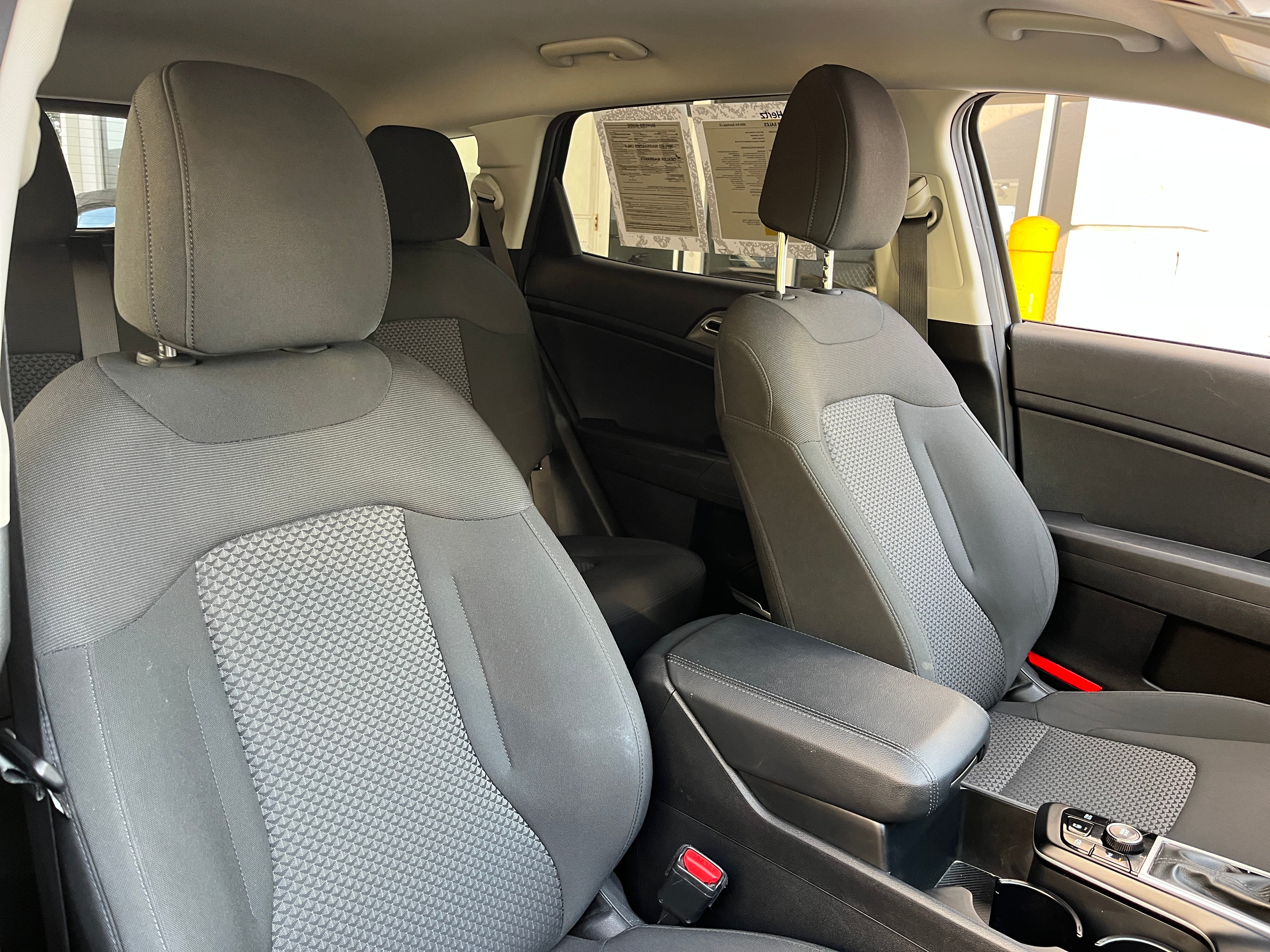 2024 Kia Sportage LX 2