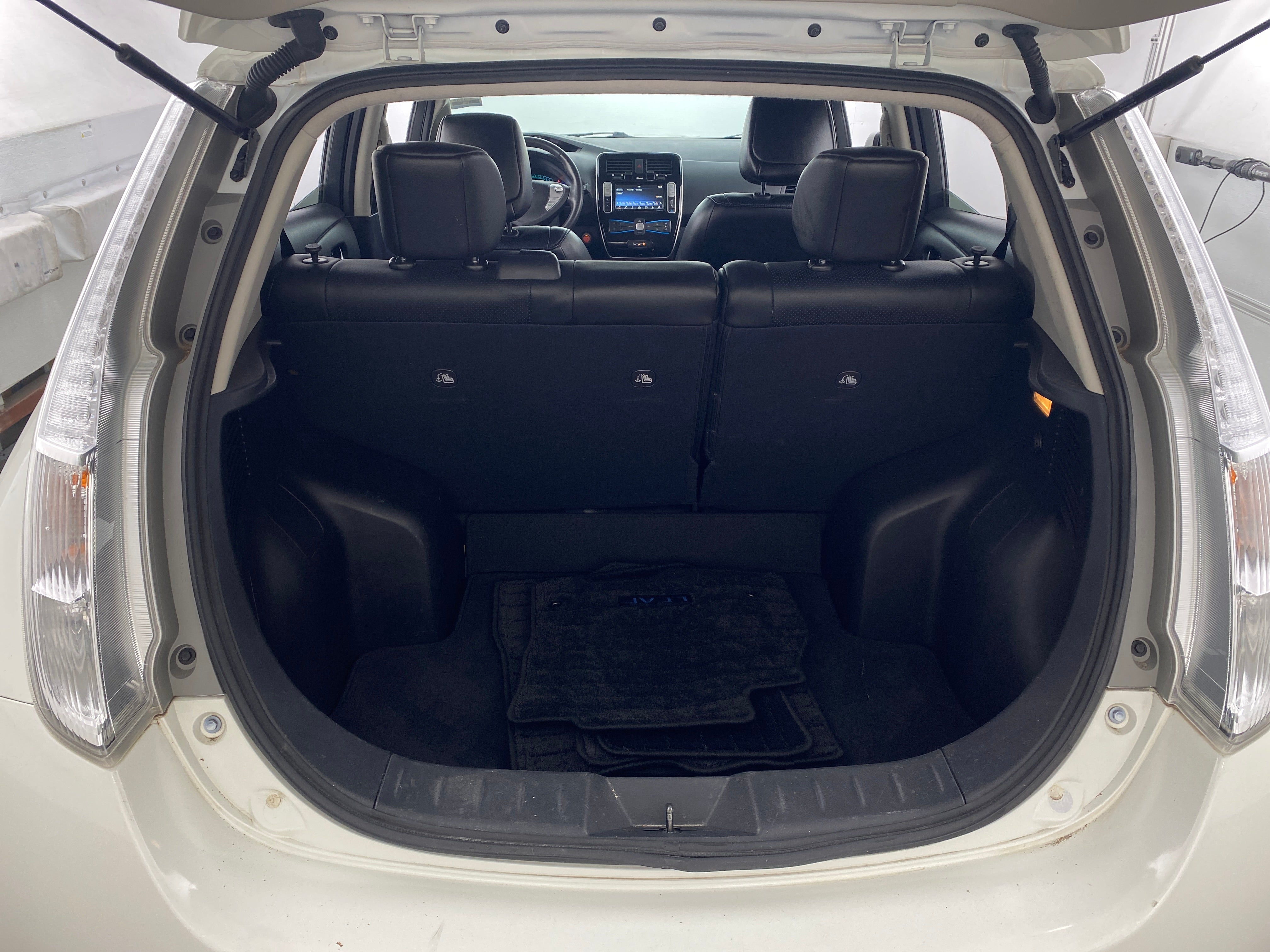 2017 Nissan Leaf SL 6