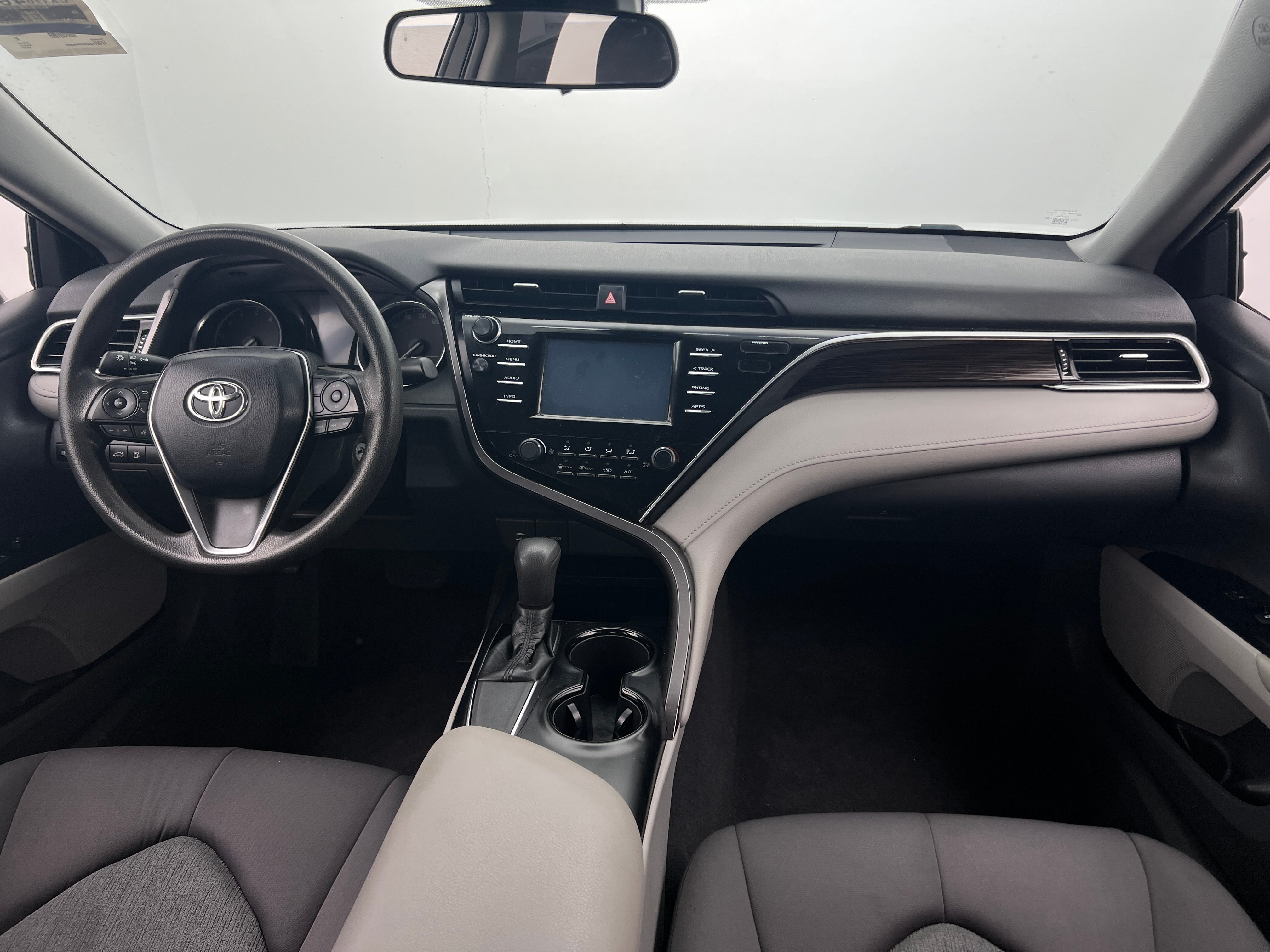 2018 Toyota Camry LE 3