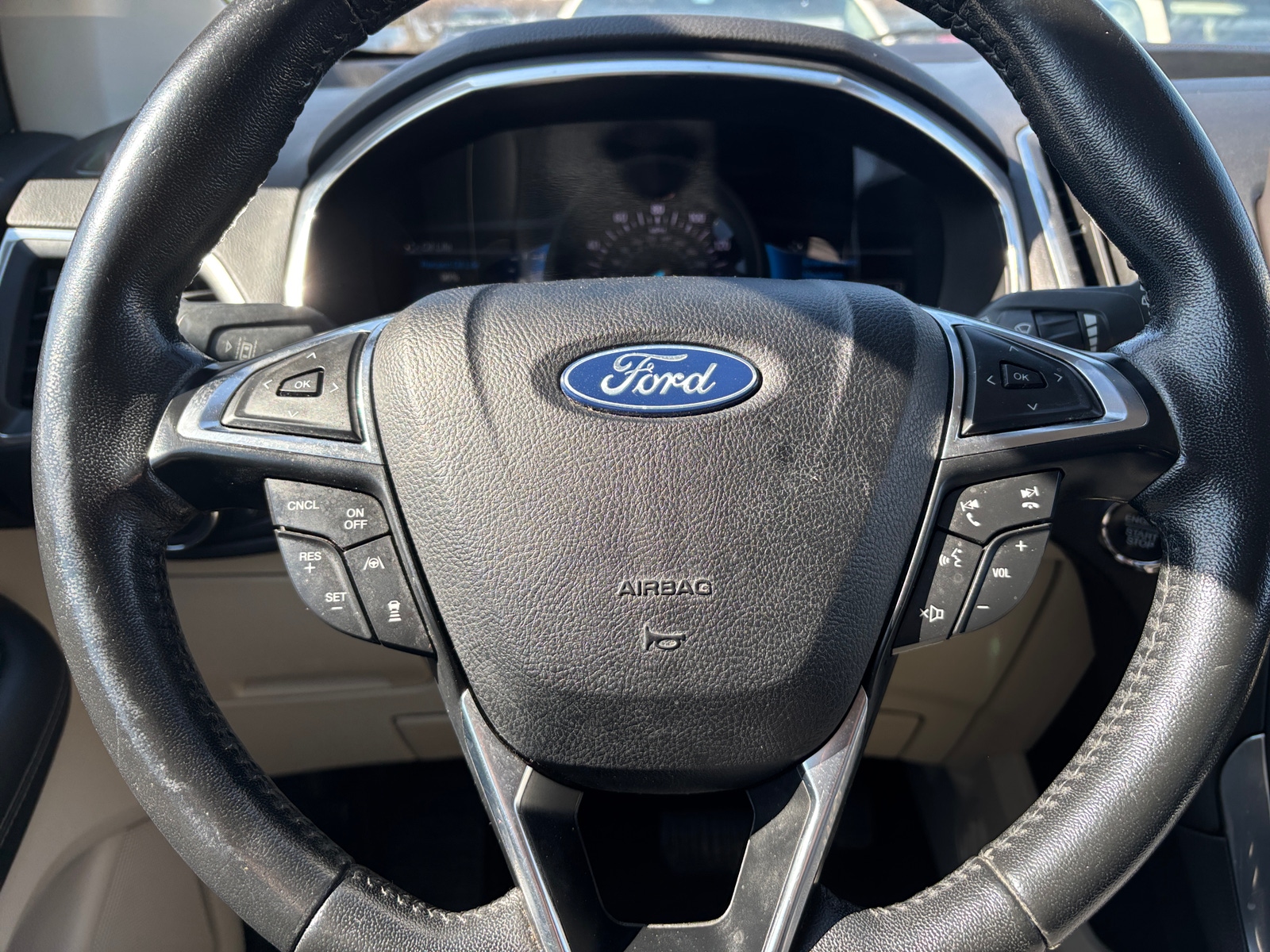 Thumbnail: 2021 Ford Edge - 5