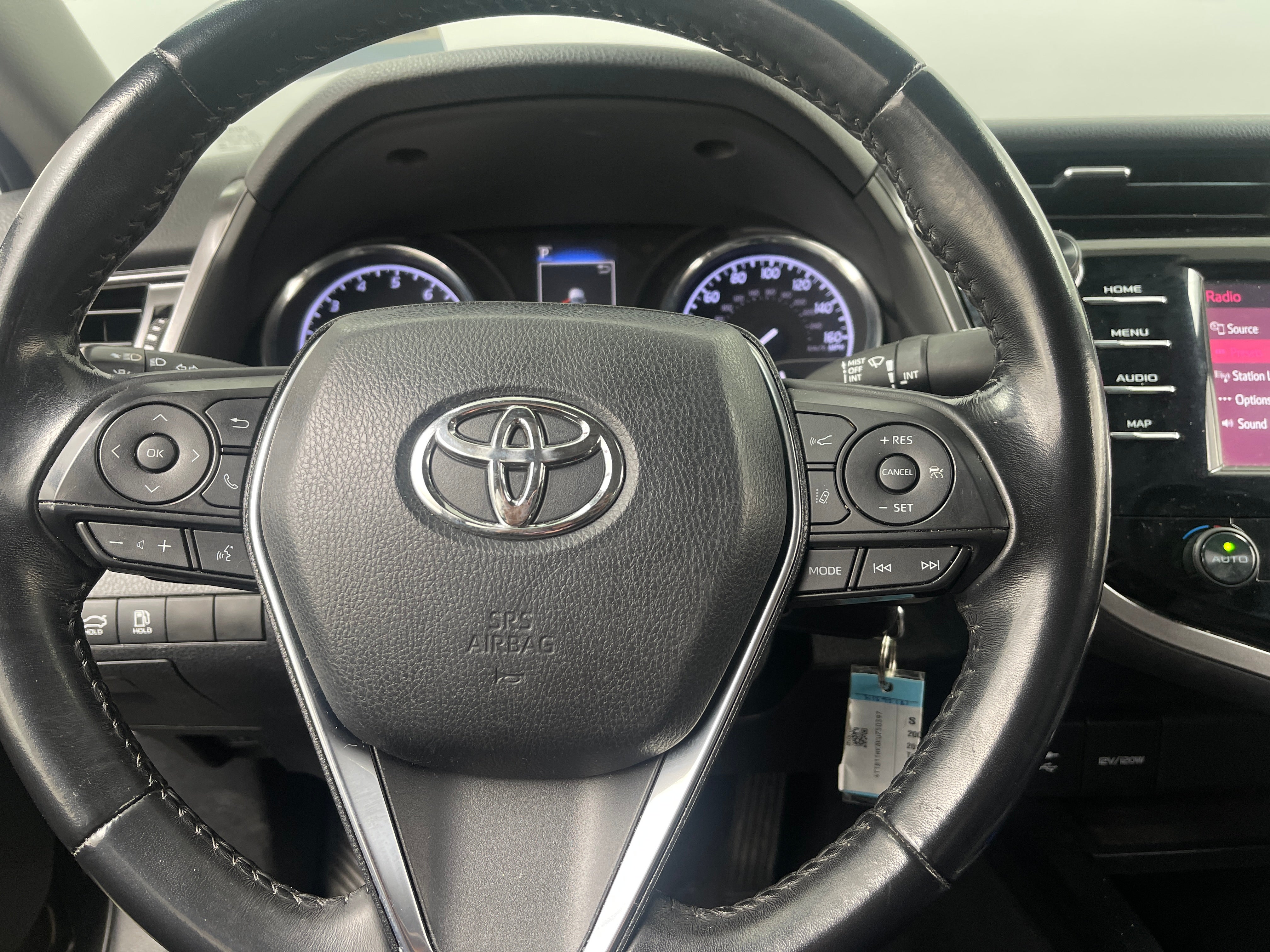 2019 Toyota Camry SE 5