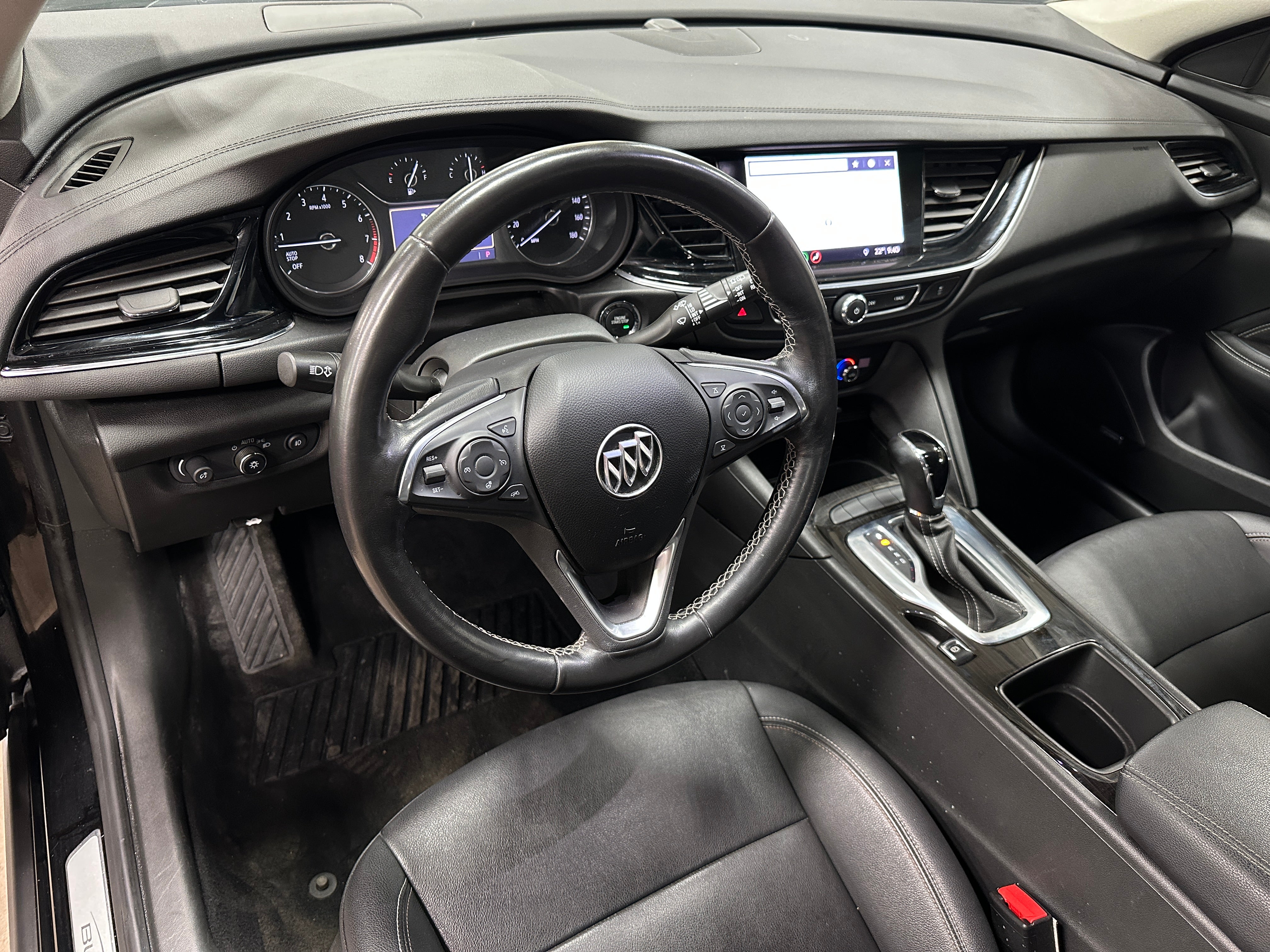 2019 Buick Regal Essence 2