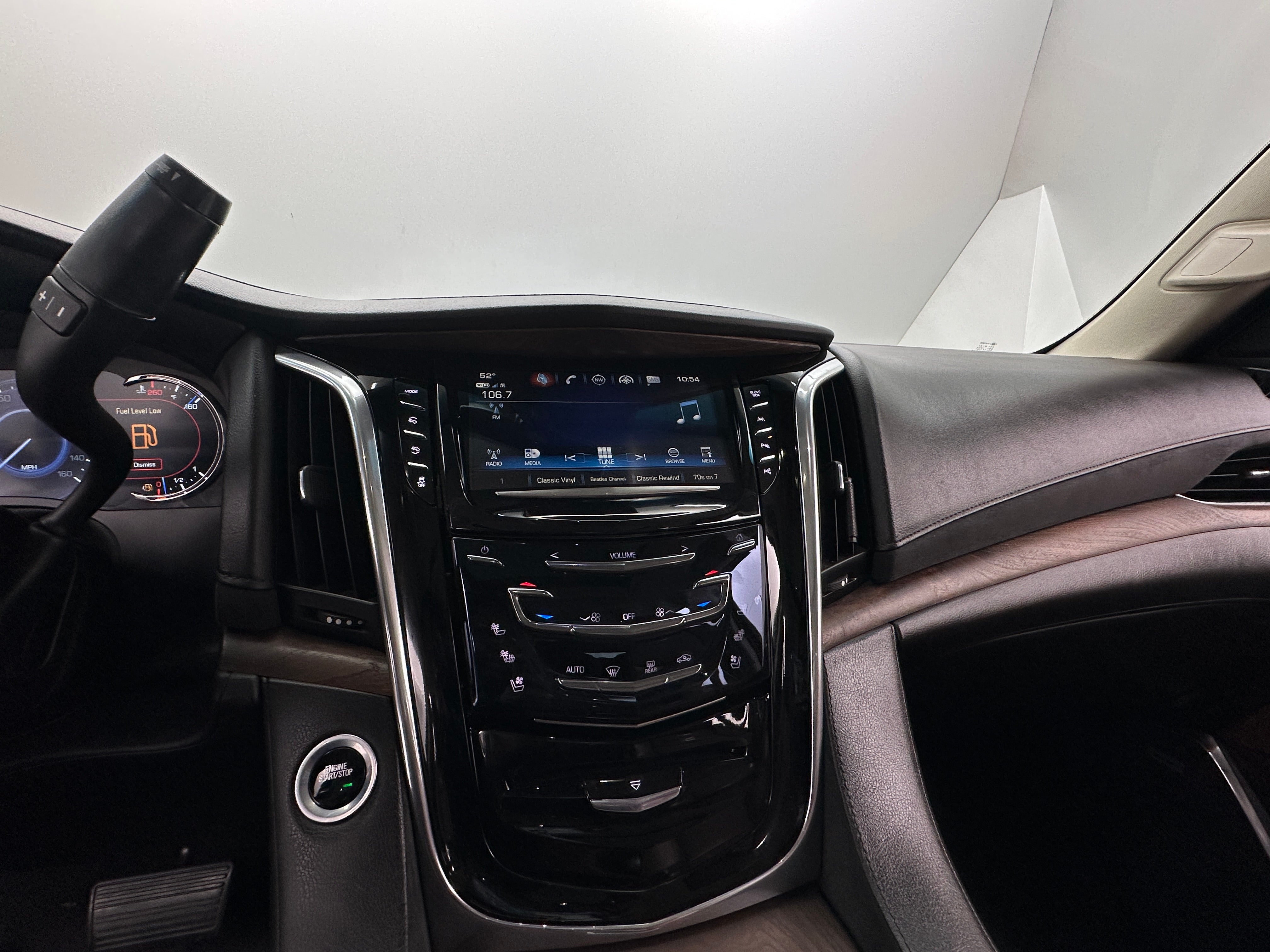 2018 Cadillac Escalade Premium Luxury 3