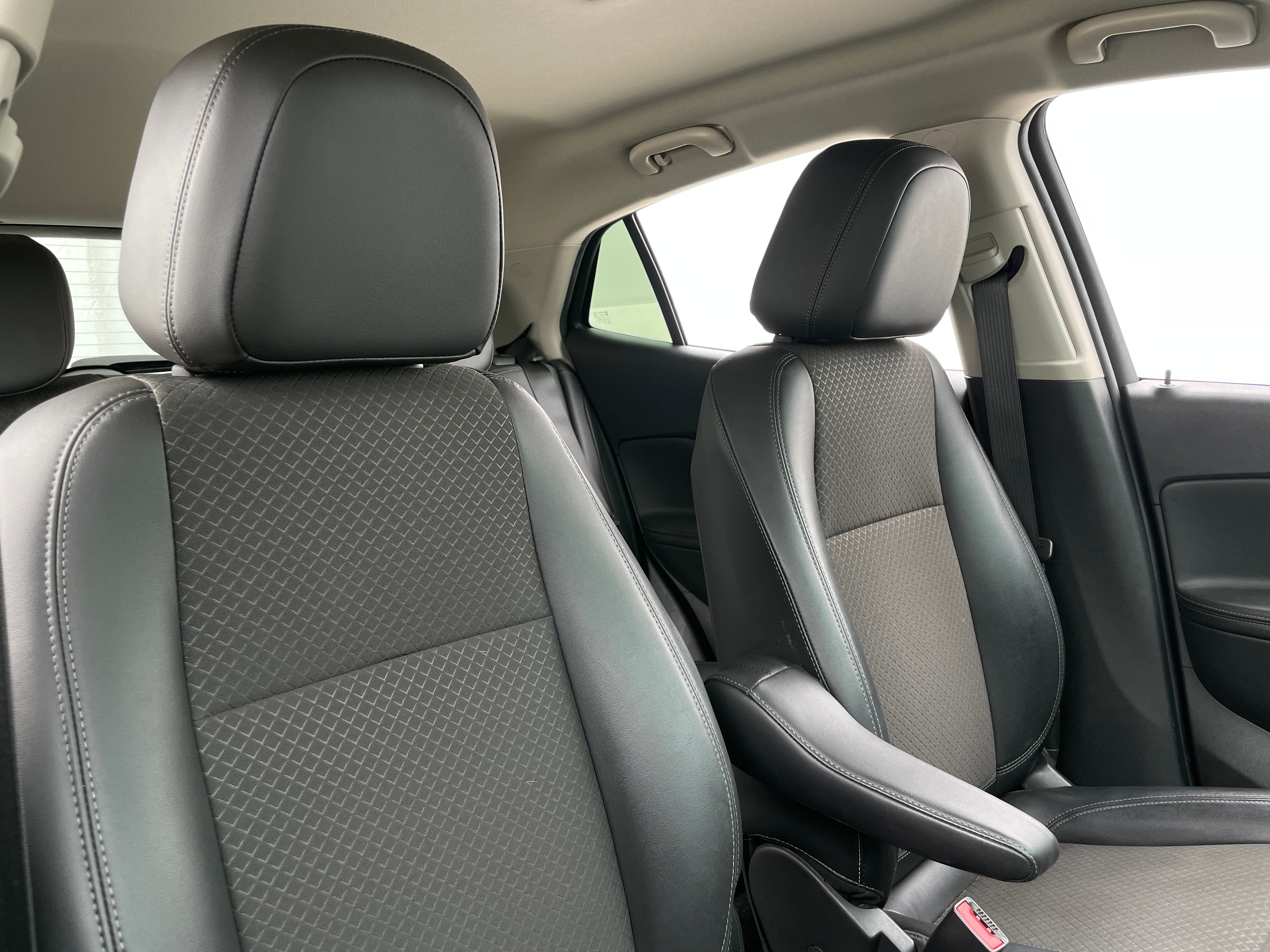 2019 Buick Encore Base 2