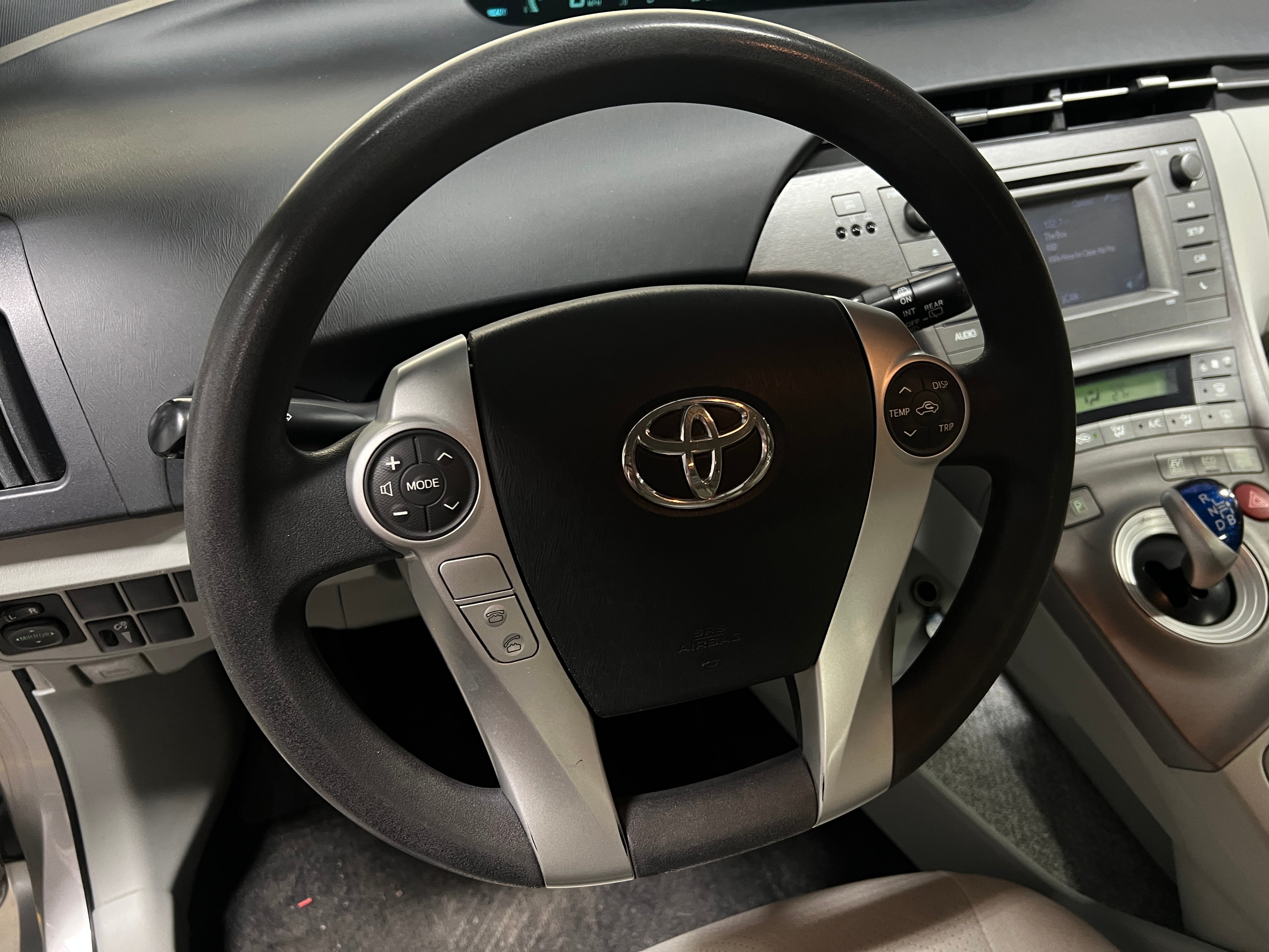 2012 Toyota Prius Two 5