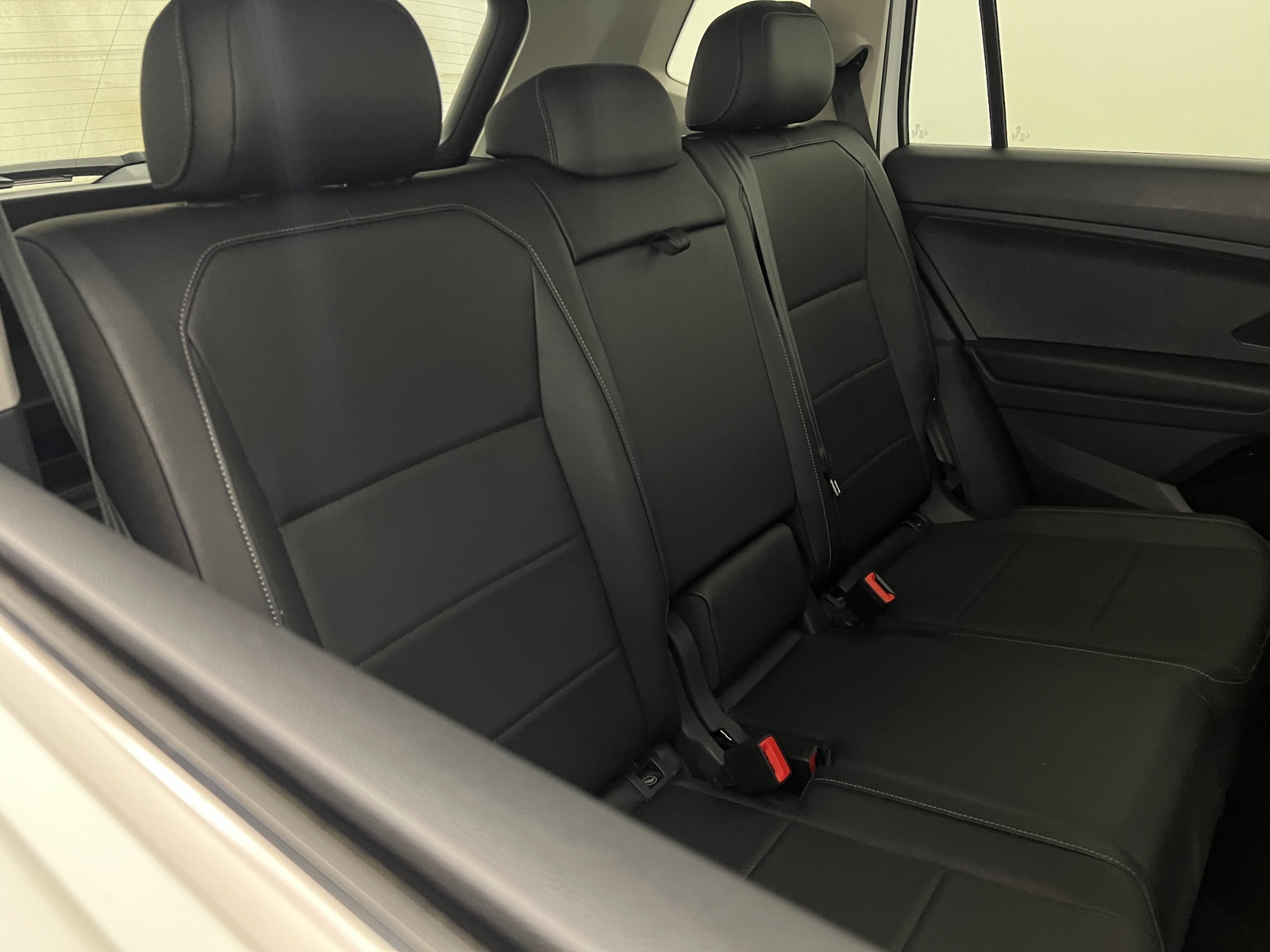 Thumbnail: 2018 Volkswagen Tiguan - 5