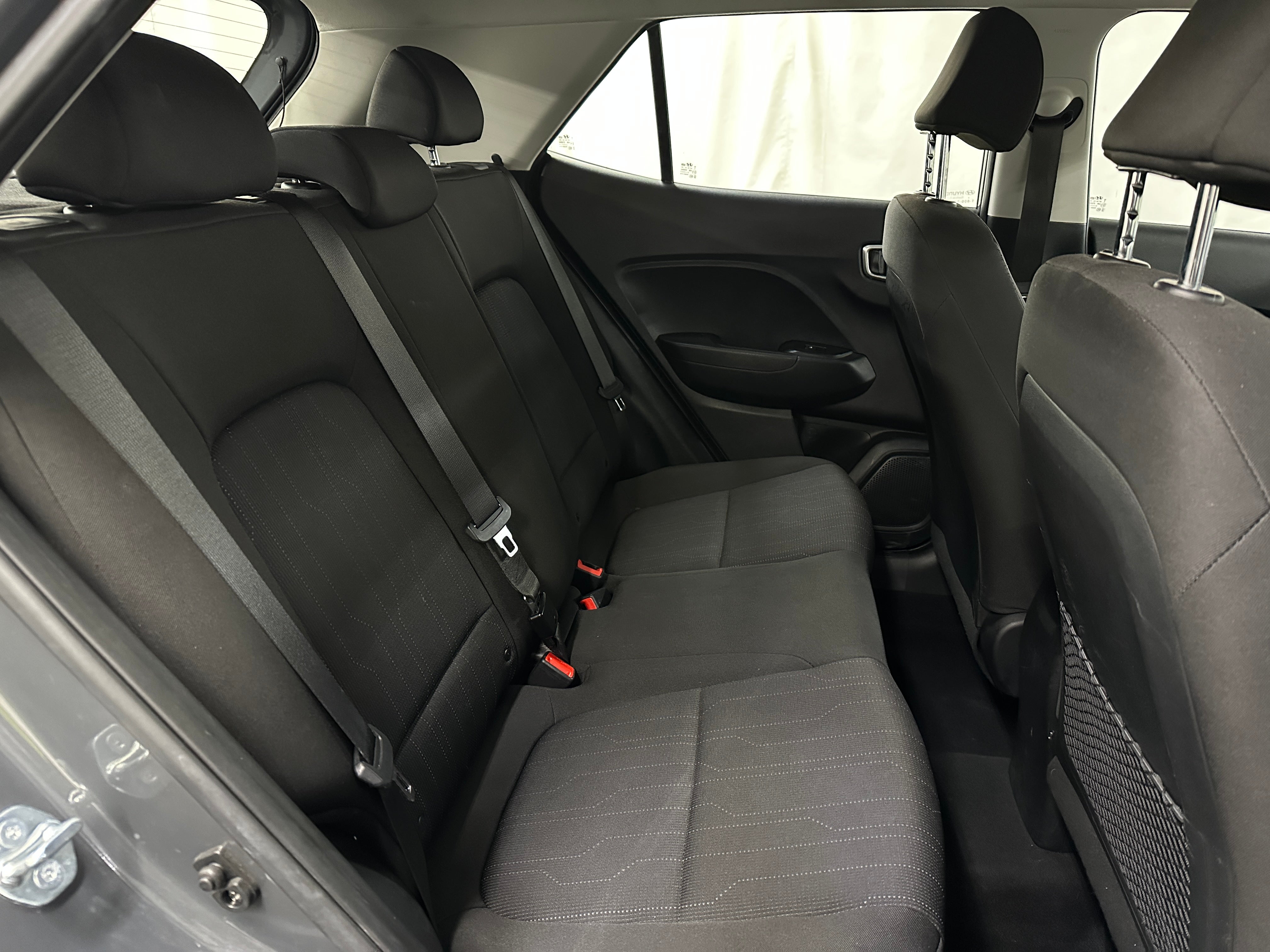 2024 Hyundai Venue SE 6