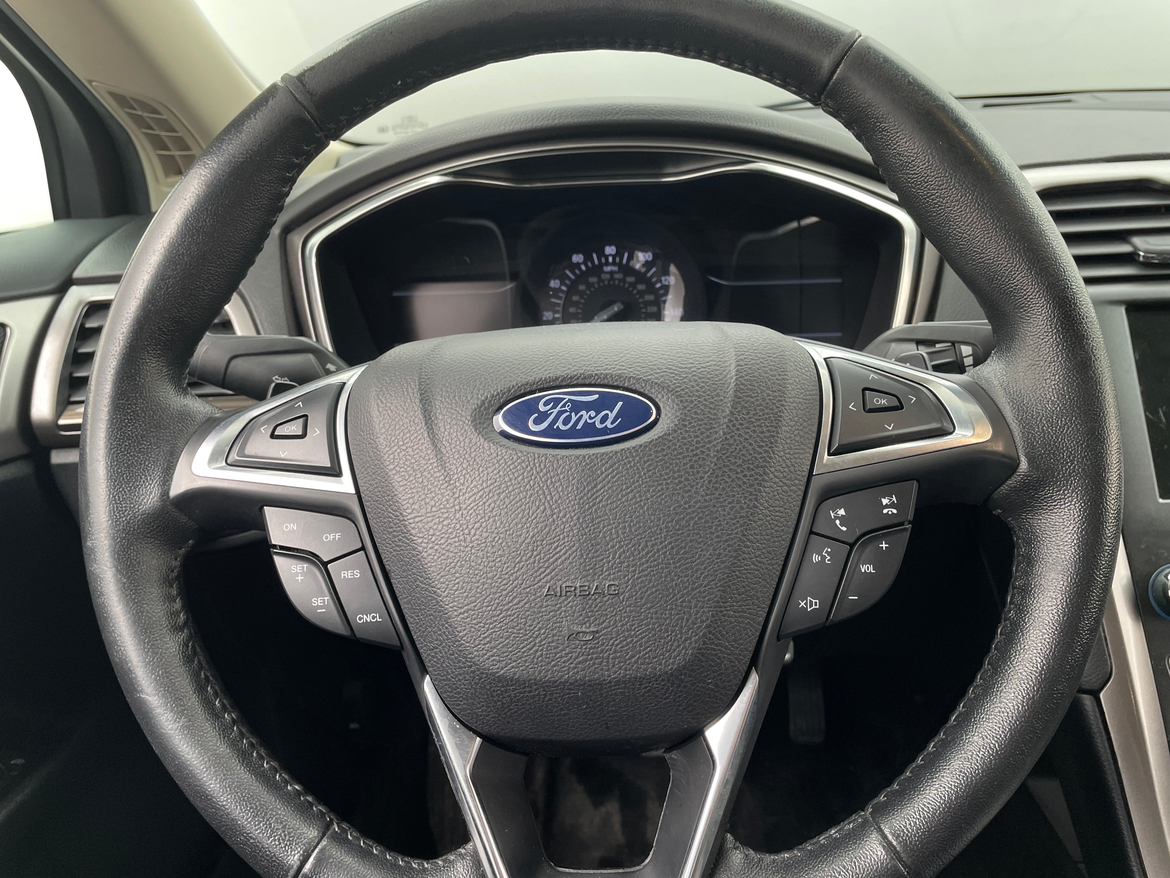 2017 Ford Fusion SE 5