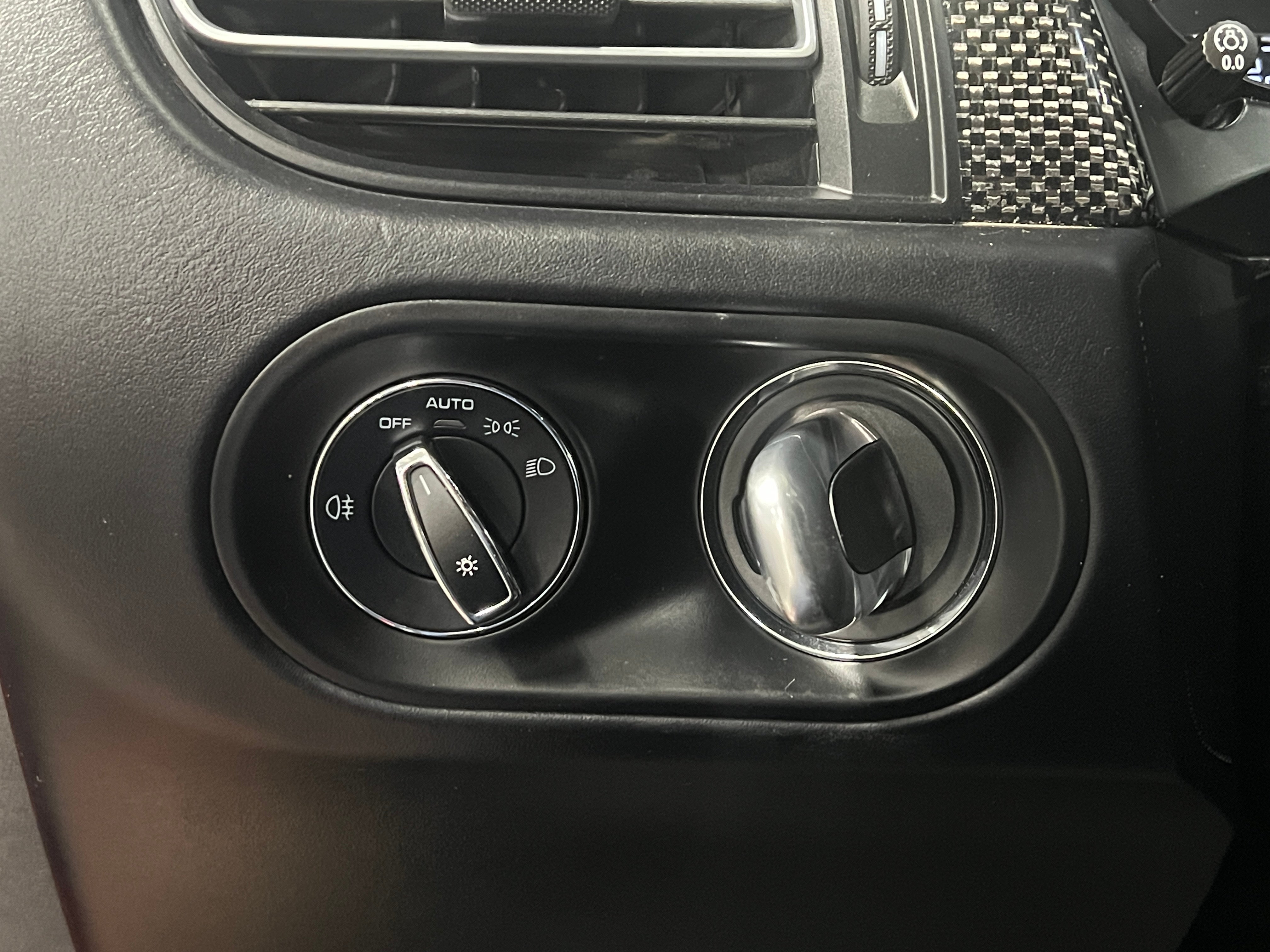 Image 7 of 2024 Porsche Macan GTS