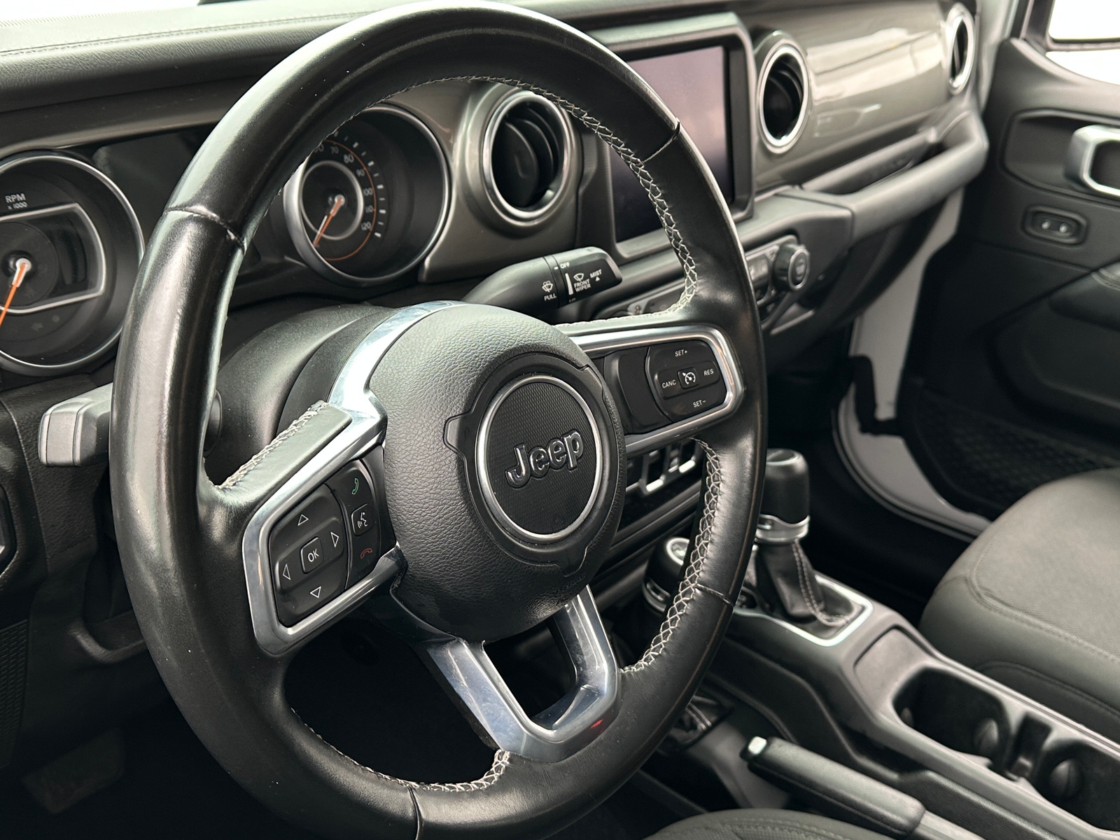 Thumbnail: 2022 Jeep Gladiator - 5