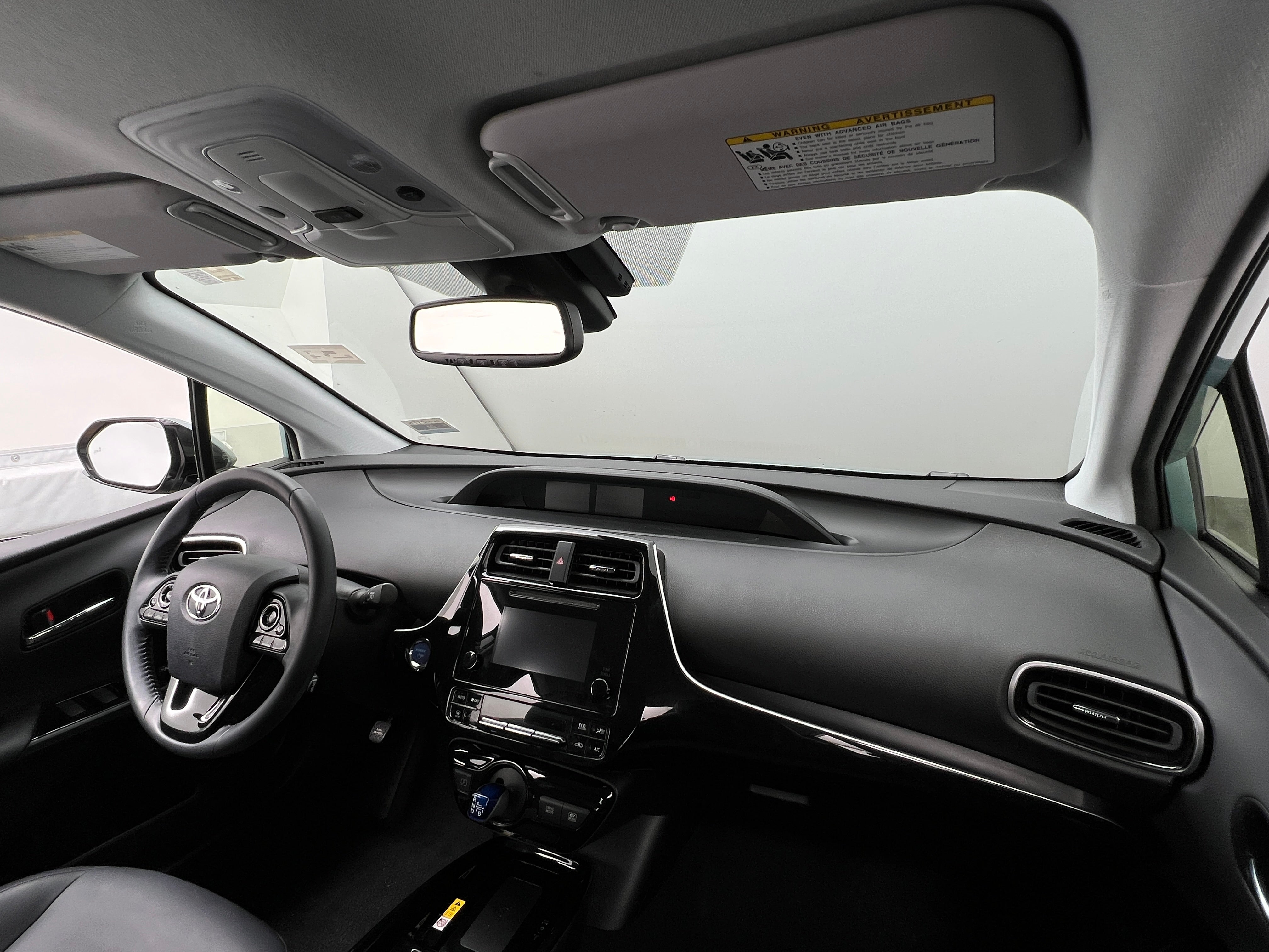 2019 Toyota Prius XLE 3