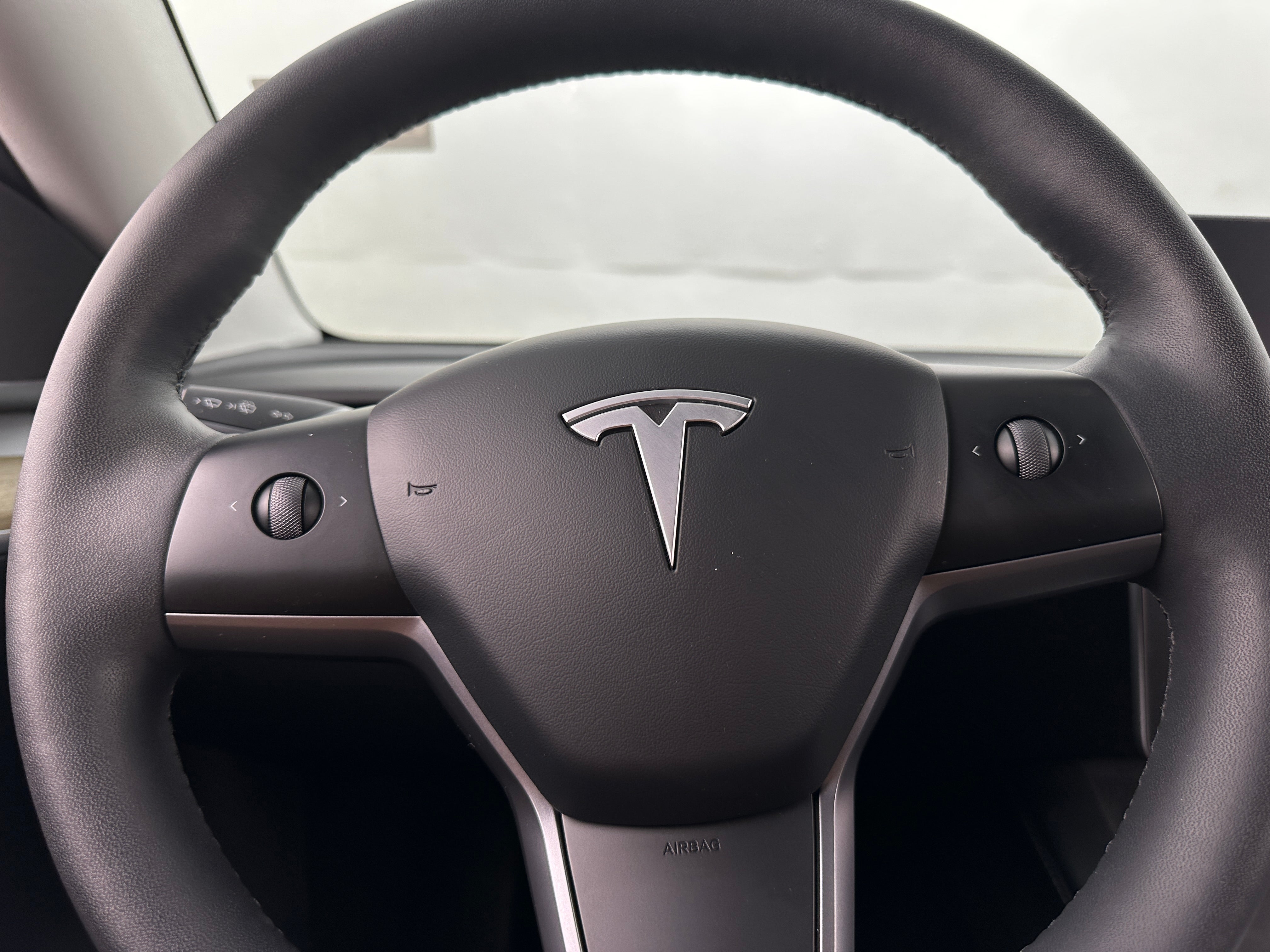 2023 Tesla Model Y Long Range 4