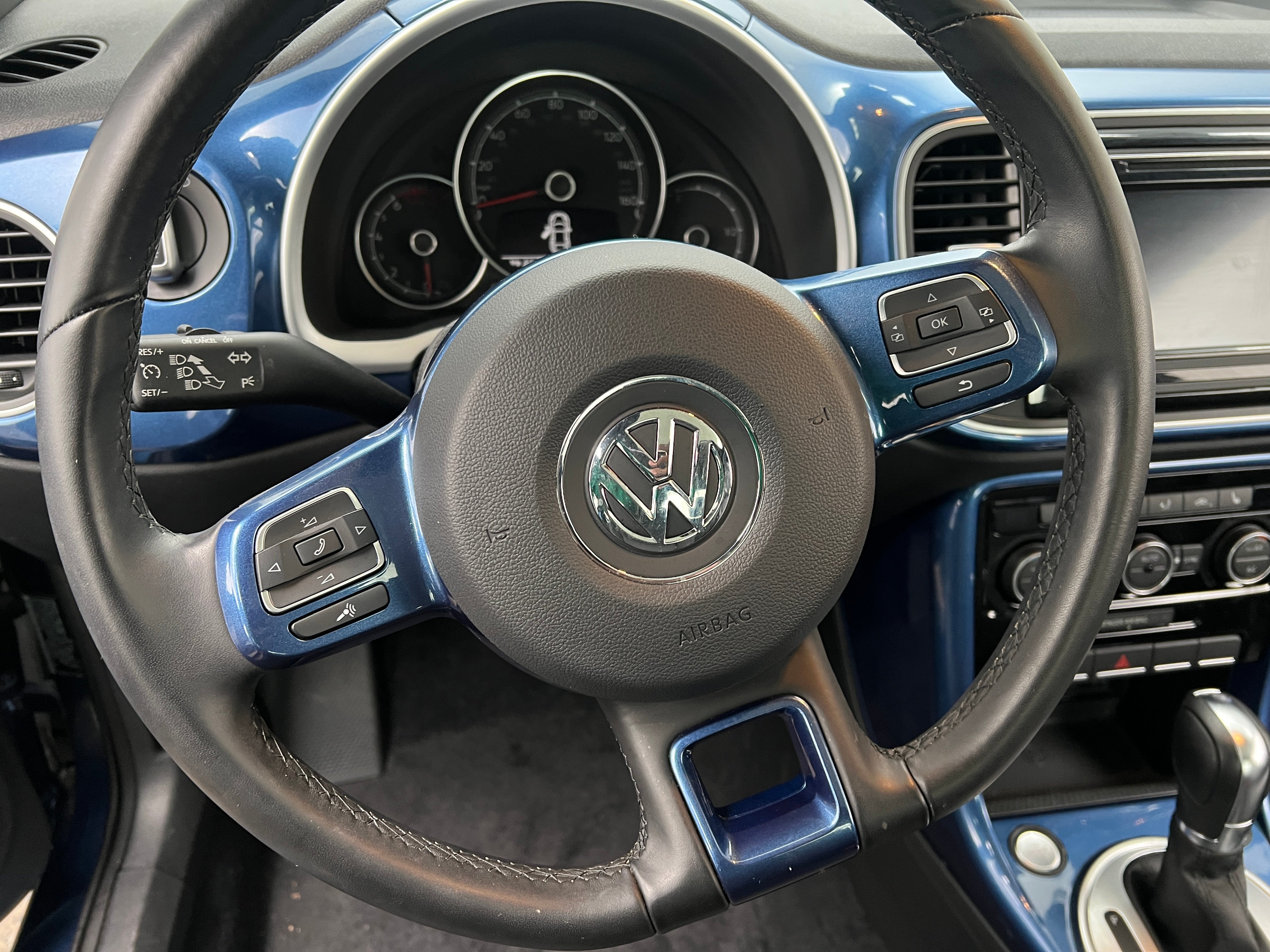 2019 Volkswagen Beetle SE 4