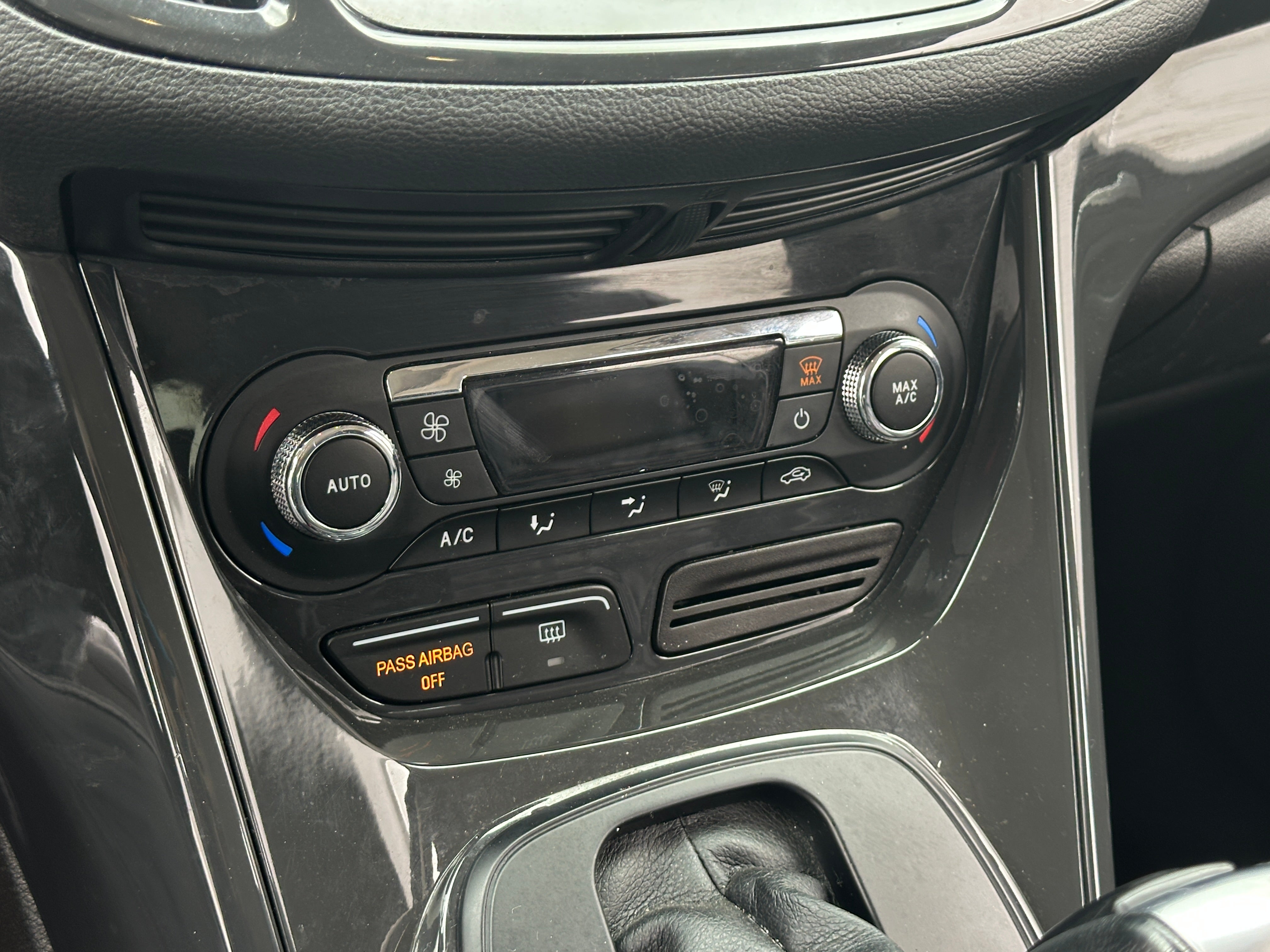 2016 Ford Escape Titanium 3