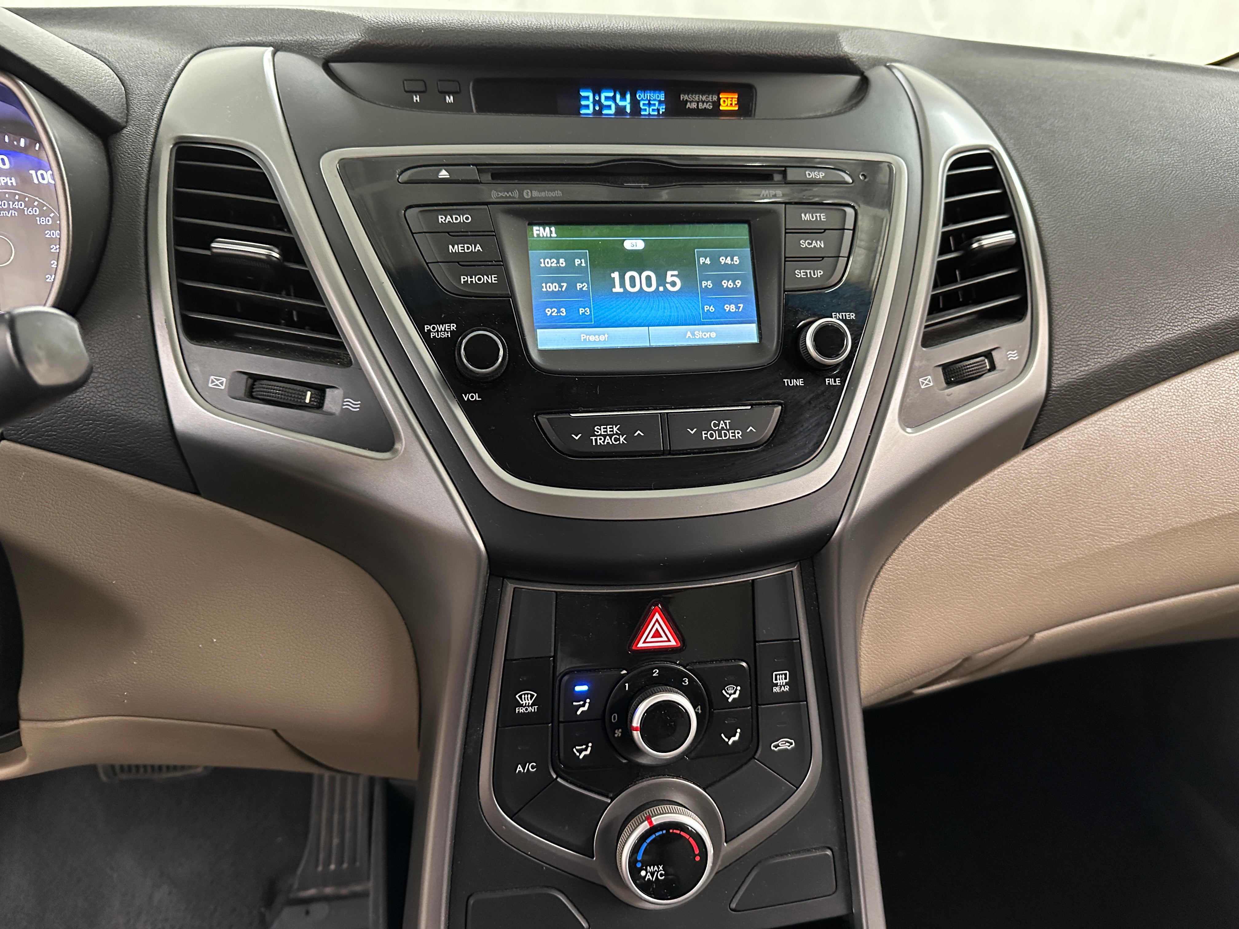 2015 Hyundai Elantra SE 4