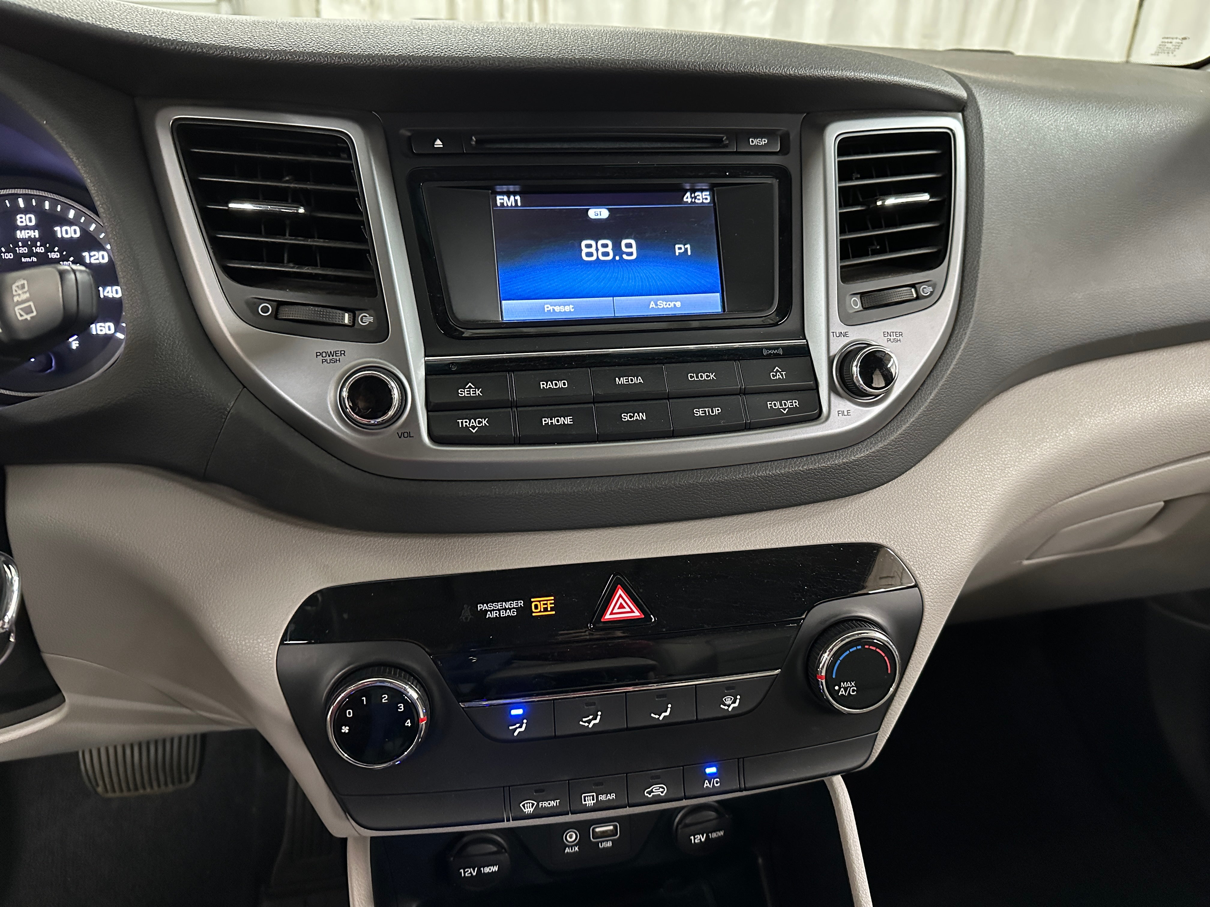 2016 Hyundai Tucson SE 4