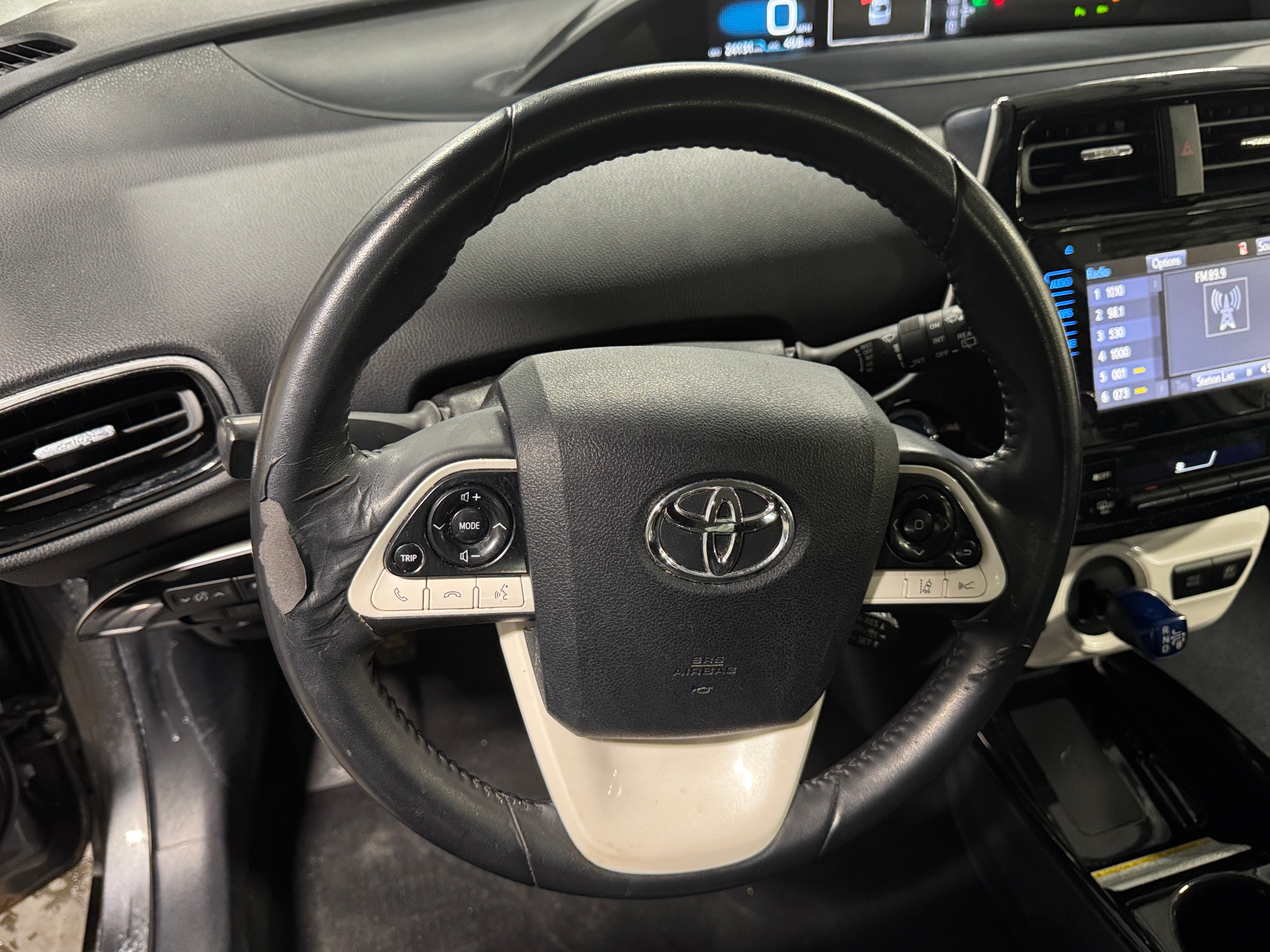 2018 Toyota Prius Three 5