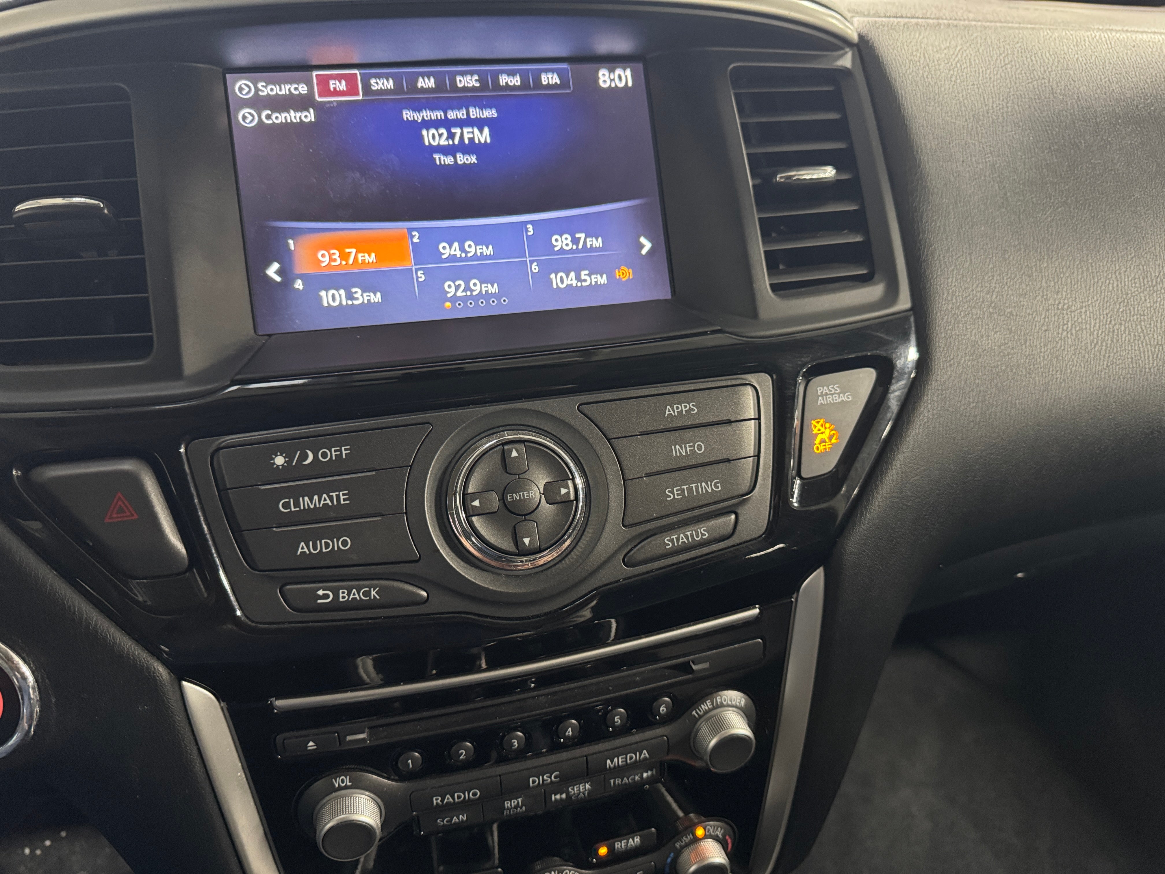 2017 Nissan Pathfinder SV 4