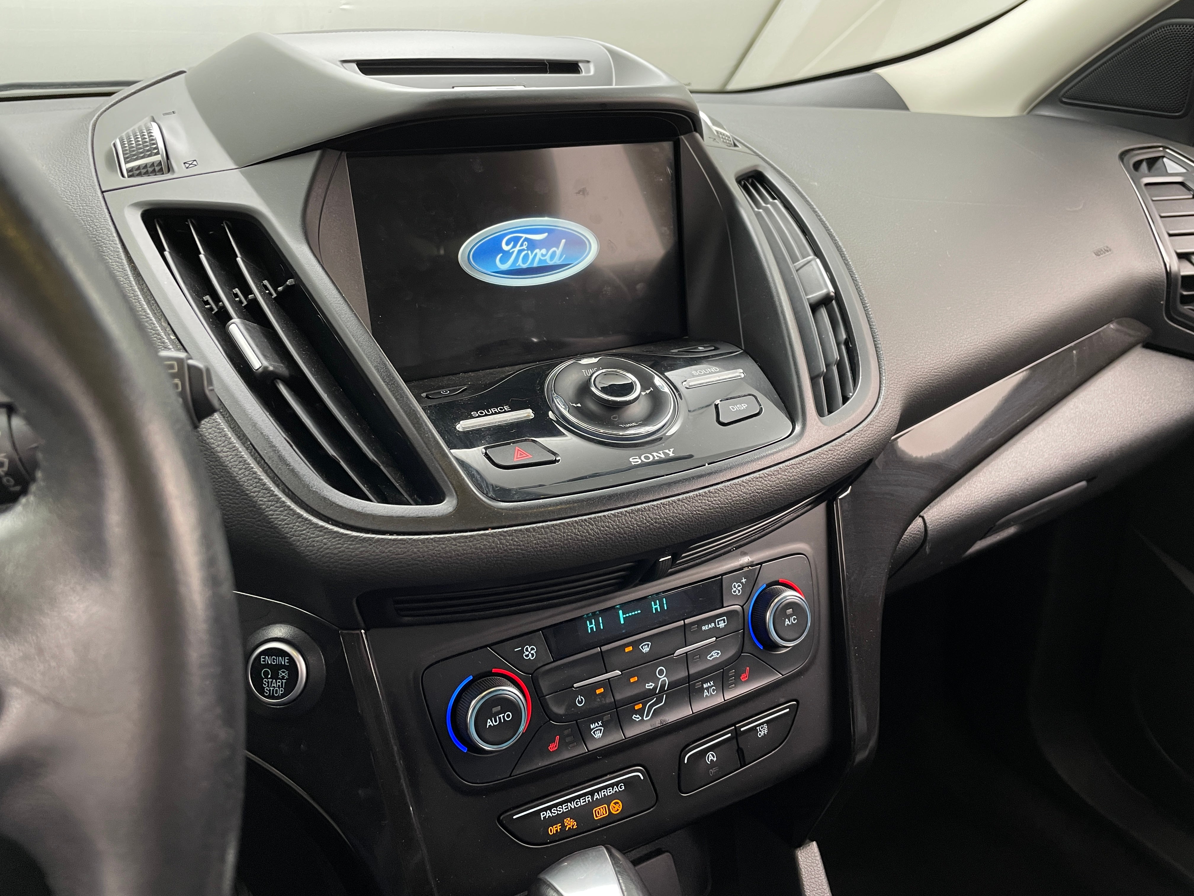 2017 Ford Escape Titanium 3