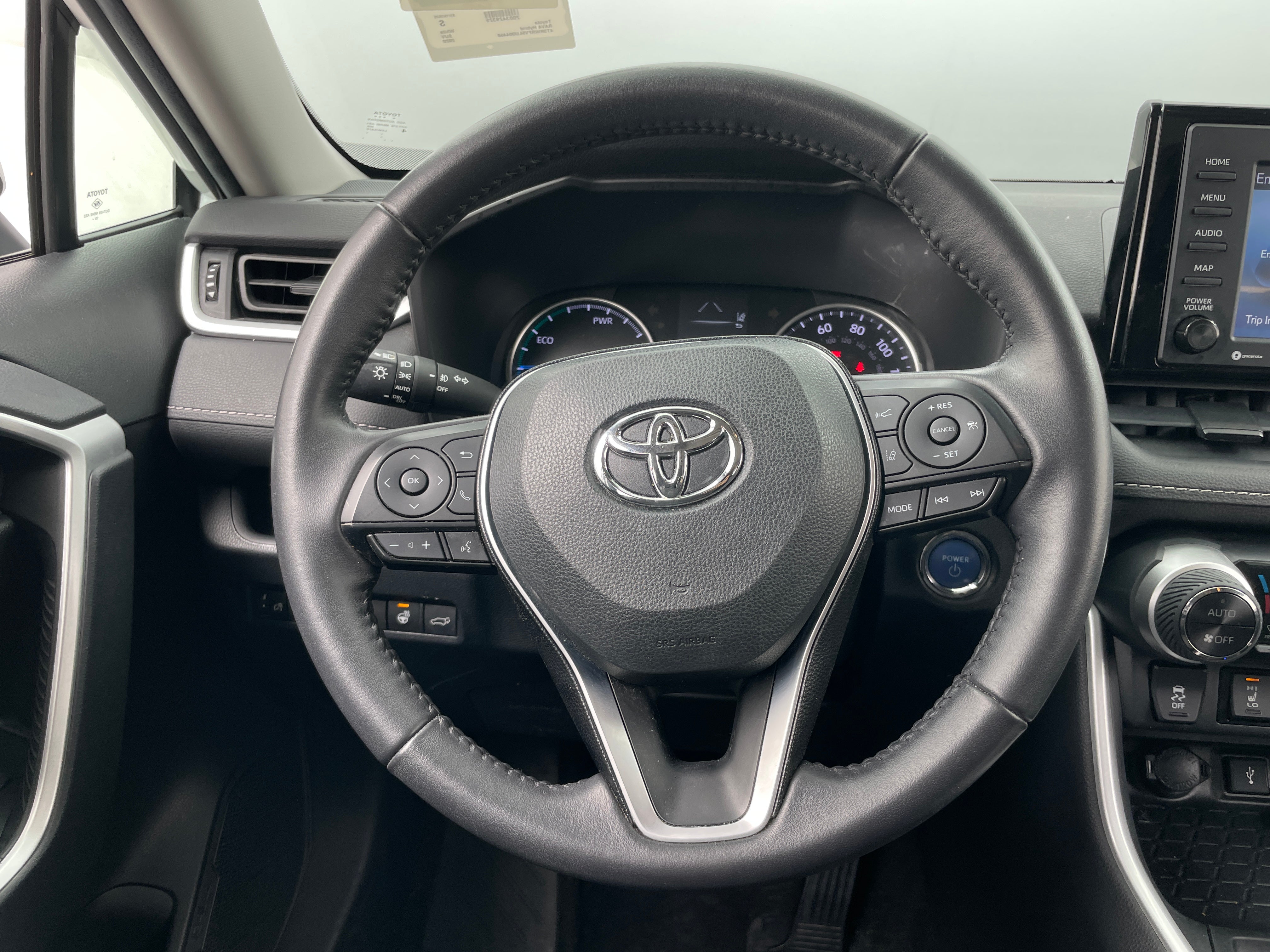 2020 Toyota RAV4 XLE 5