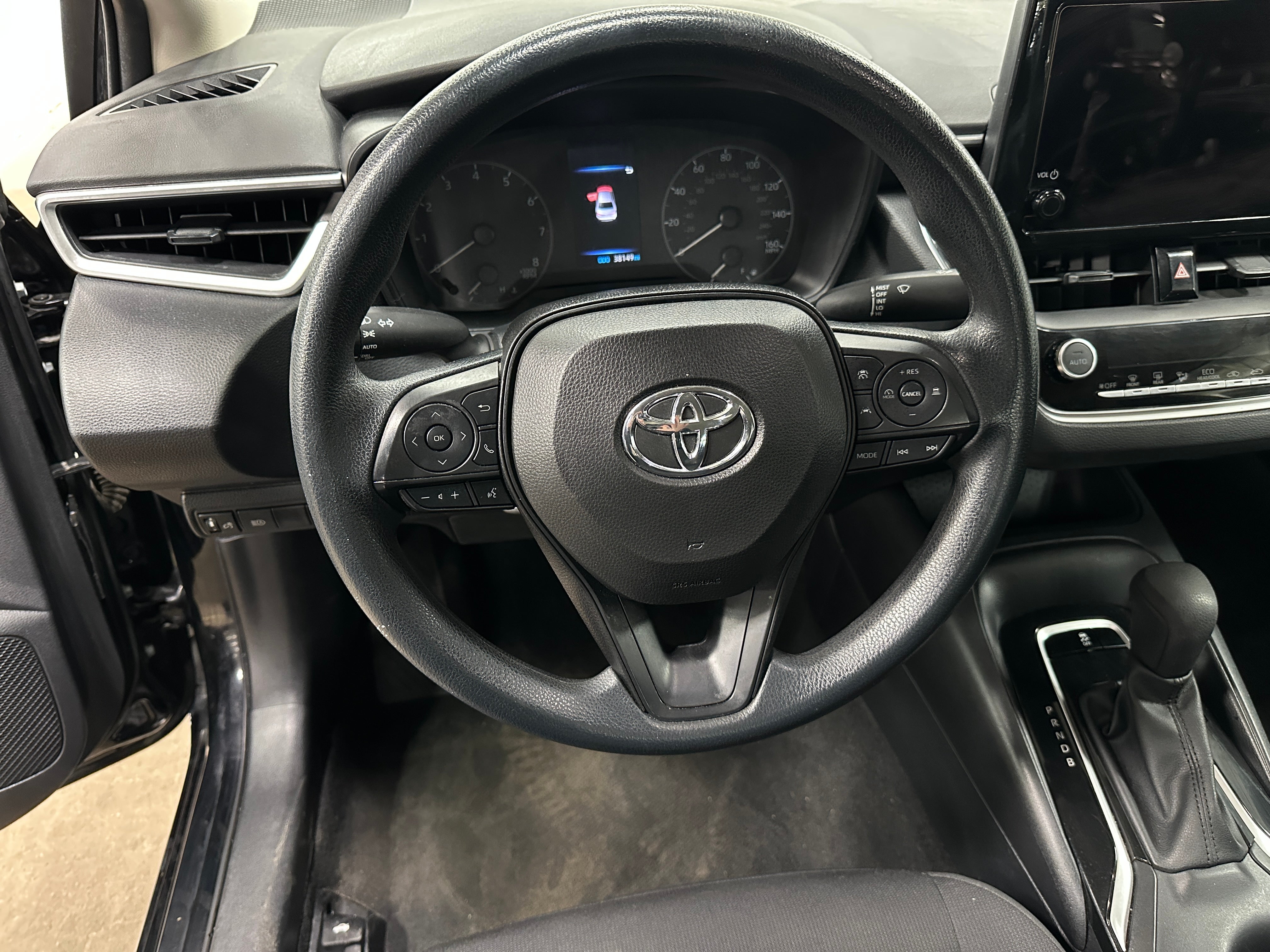 2023 Toyota Corolla LE 5