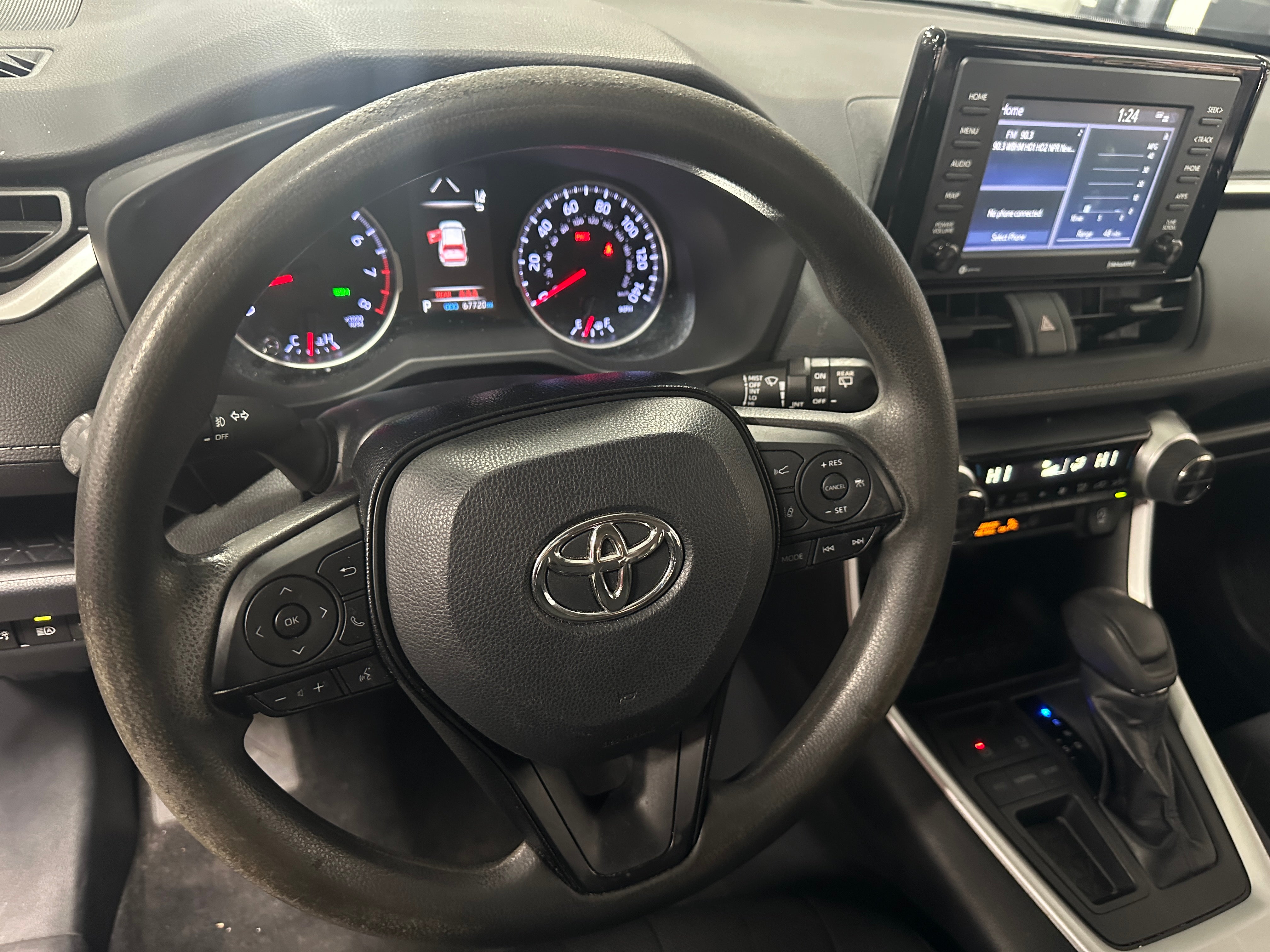 2020 Toyota RAV4 XLE 5