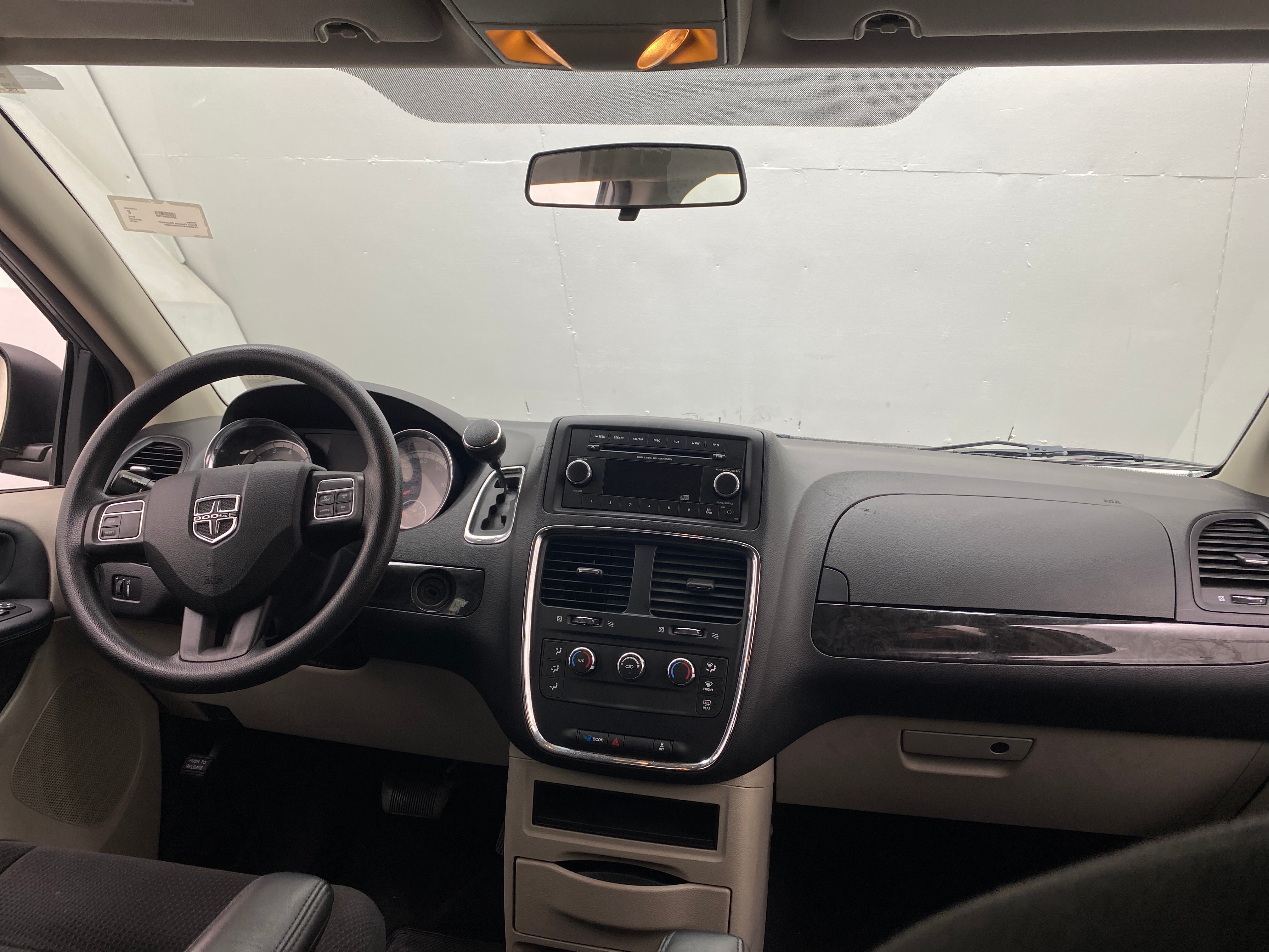 2015 Dodge Grand Caravan SE 3