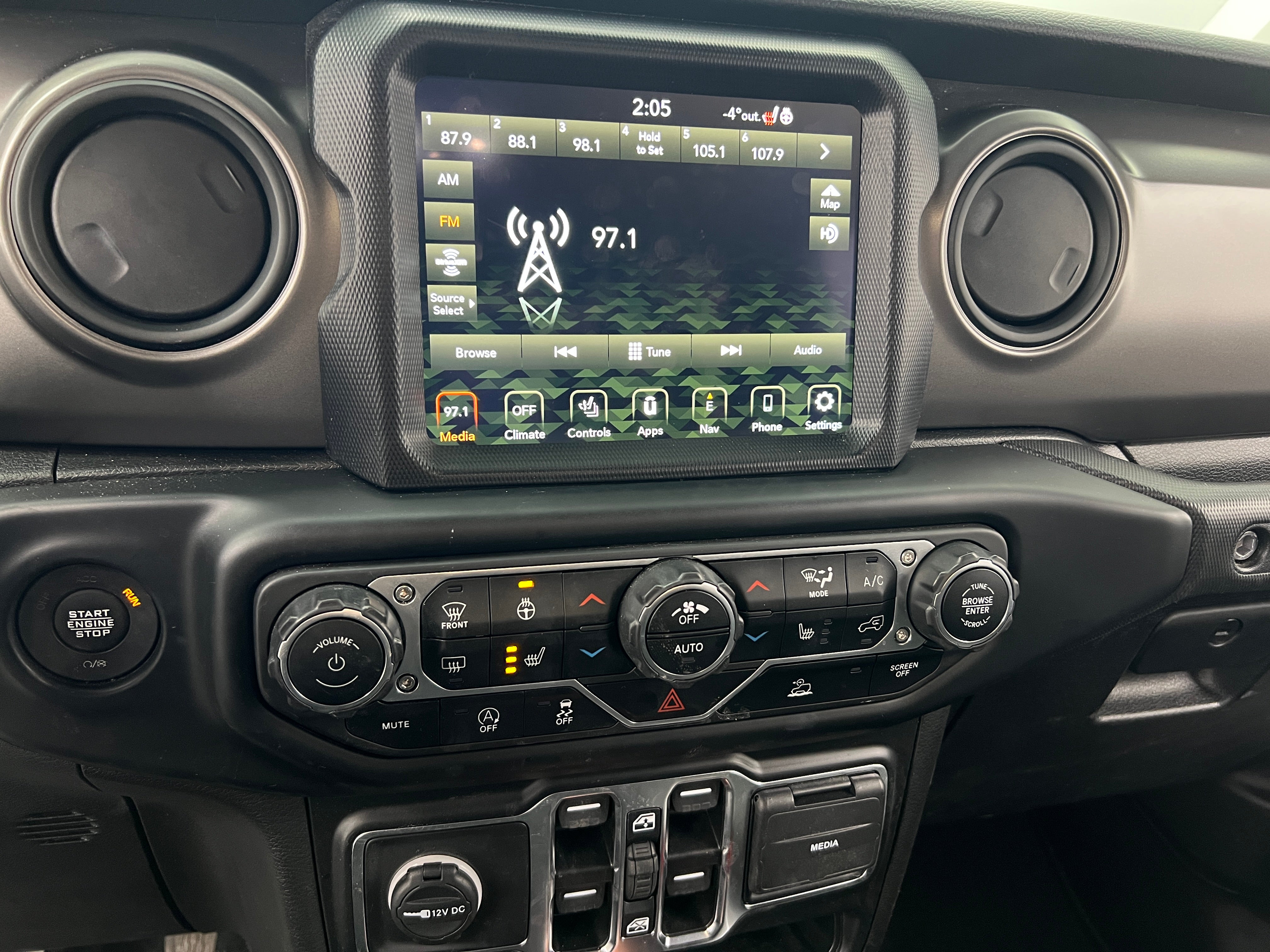 2022 Jeep Gladiator Sport S 4