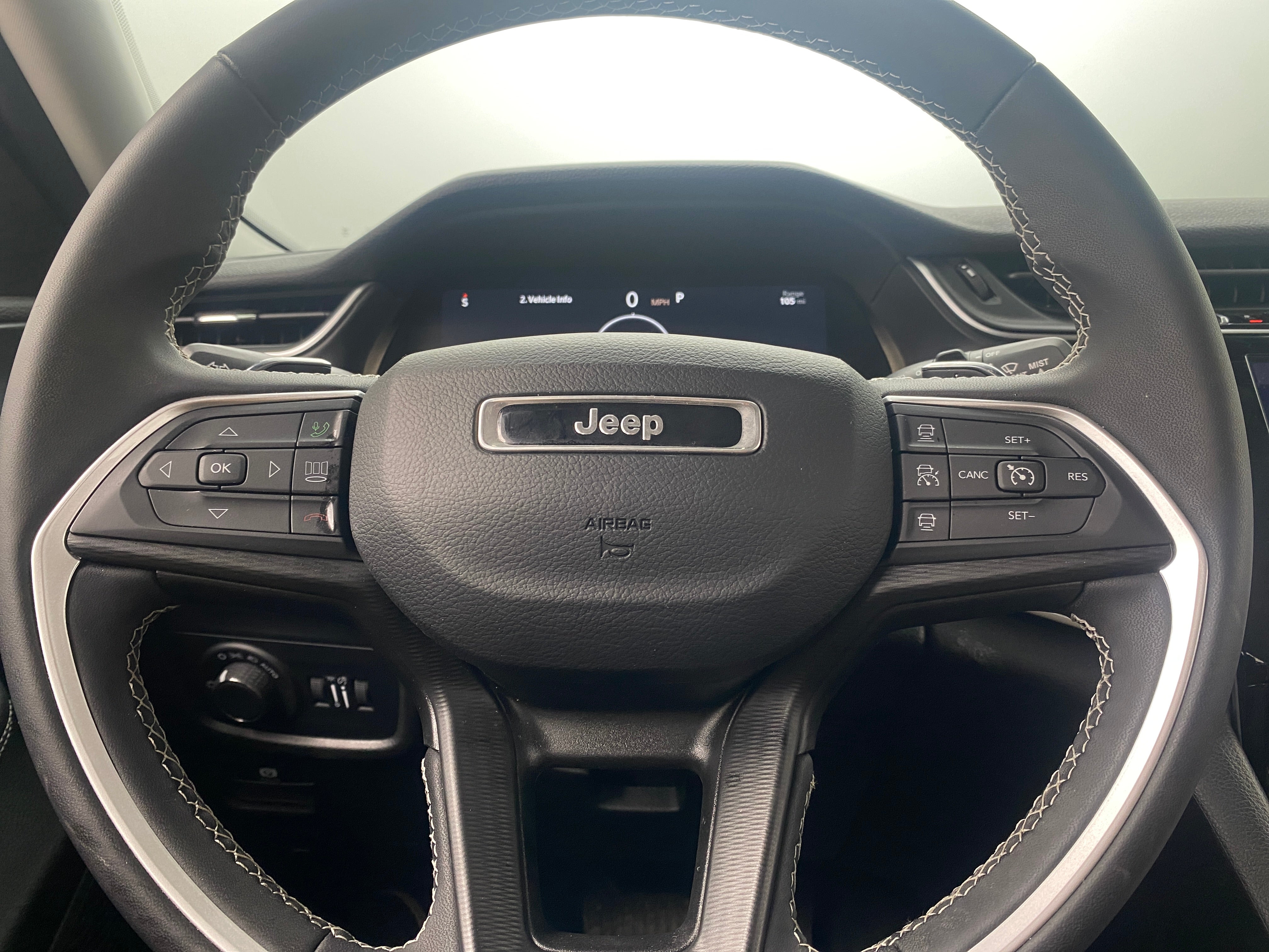 2023 Jeep Grand Cherokee L Laredo 5