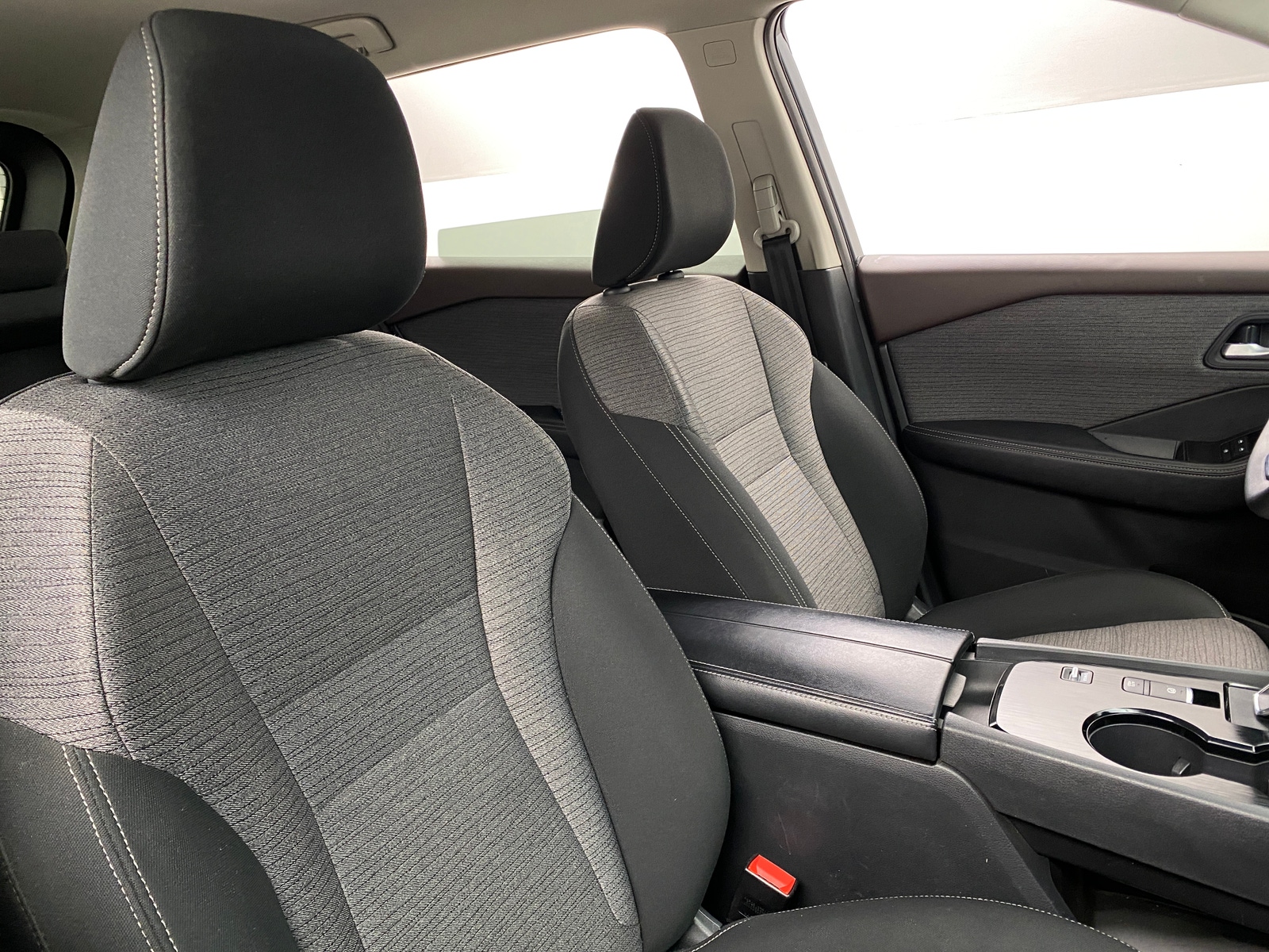 Thumbnail: 2023 Nissan Rogue - 2