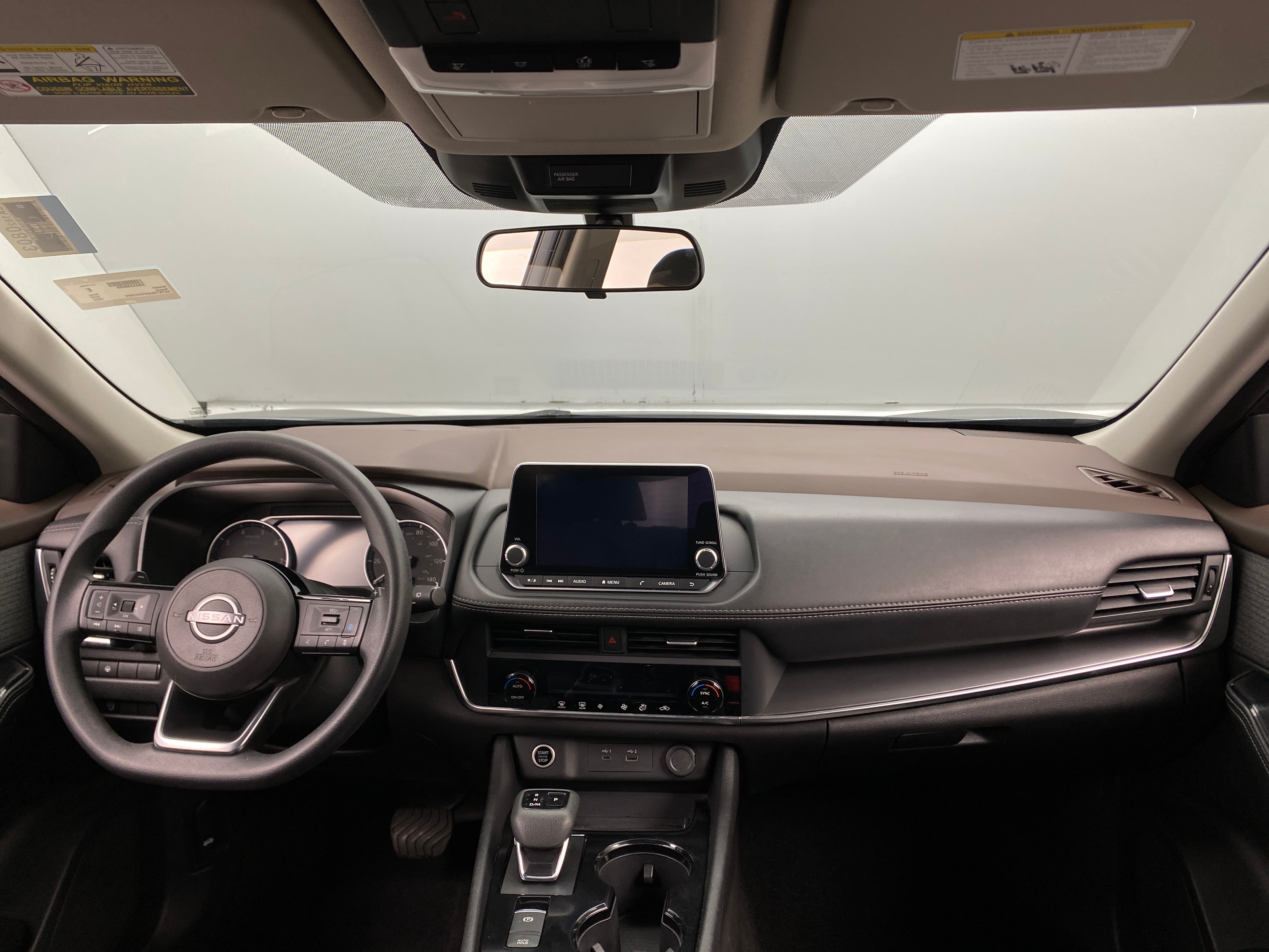 2023 Nissan Rogue SV 3