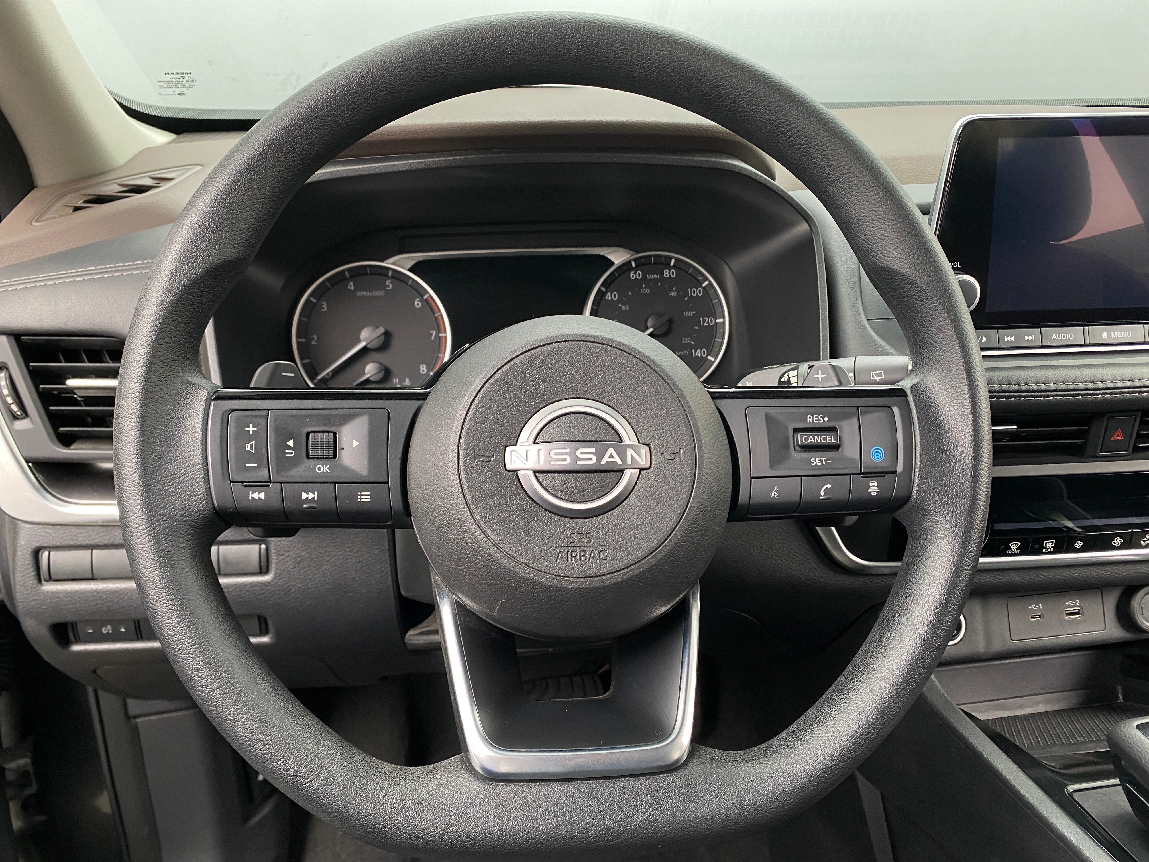 2023 Nissan Rogue SV 5