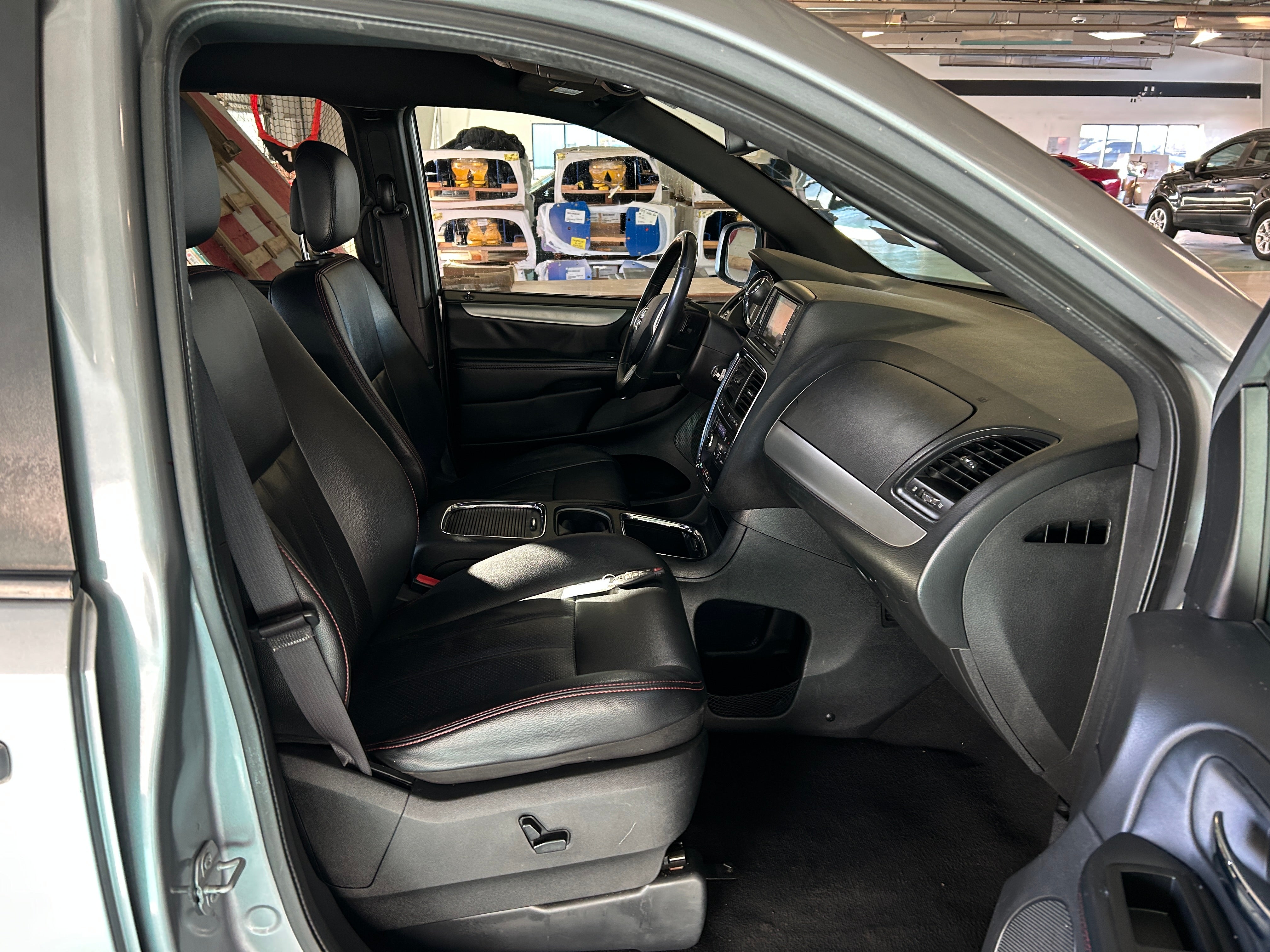 2019 Dodge Grand Caravan SE 2