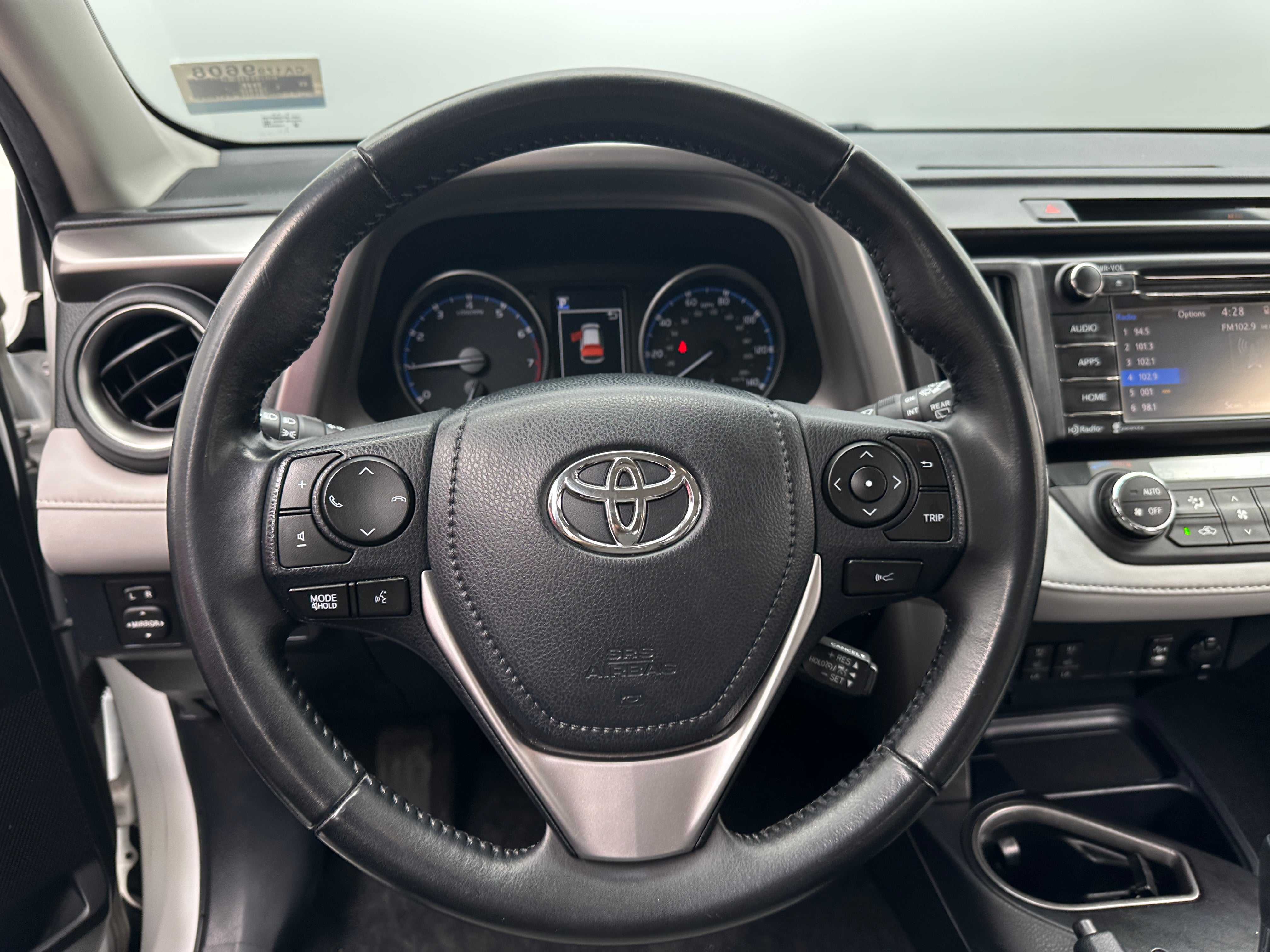 2018 Toyota RAV4 XLE 5