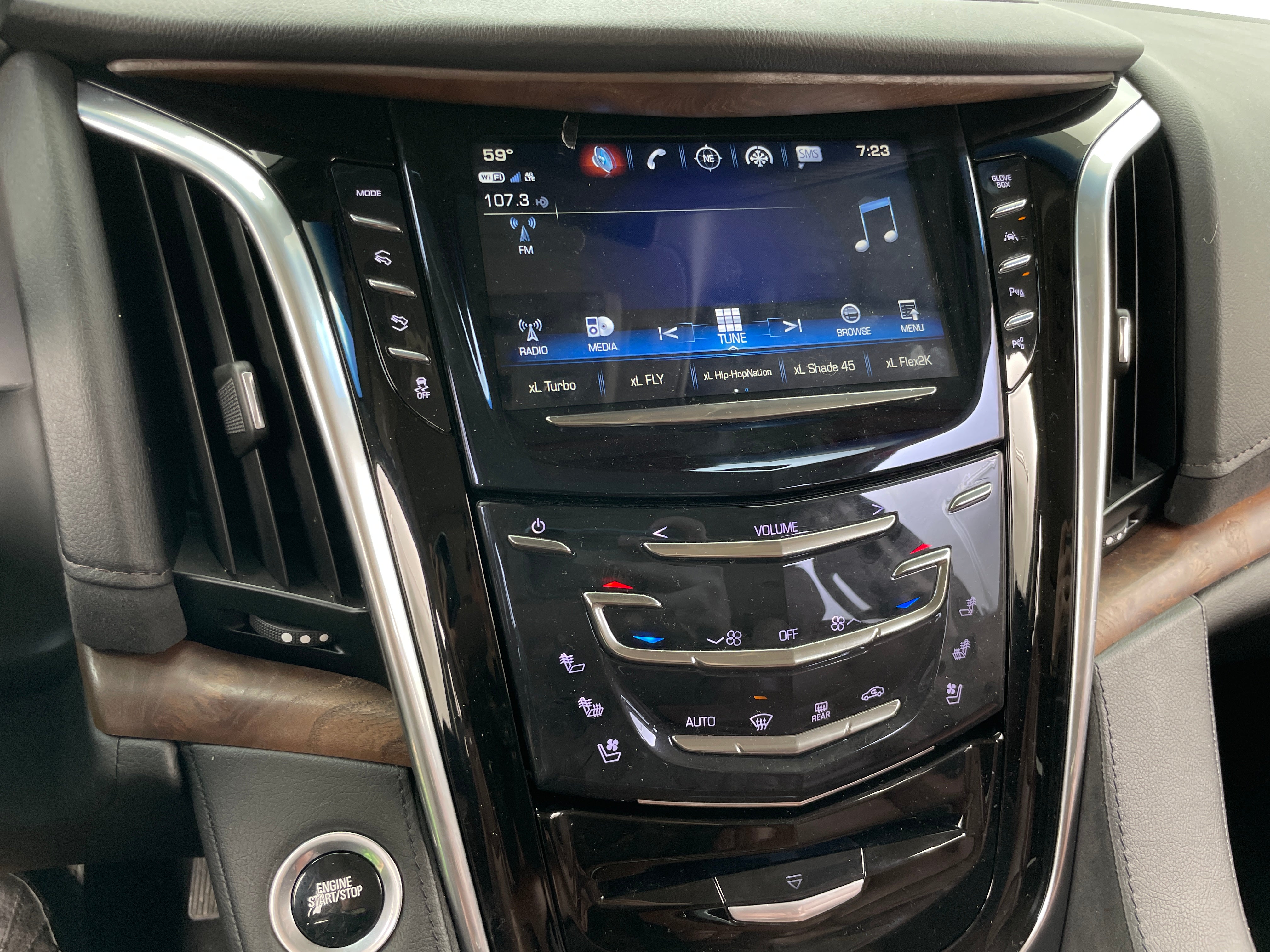 2019 Cadillac Escalade ESV Luxury 4