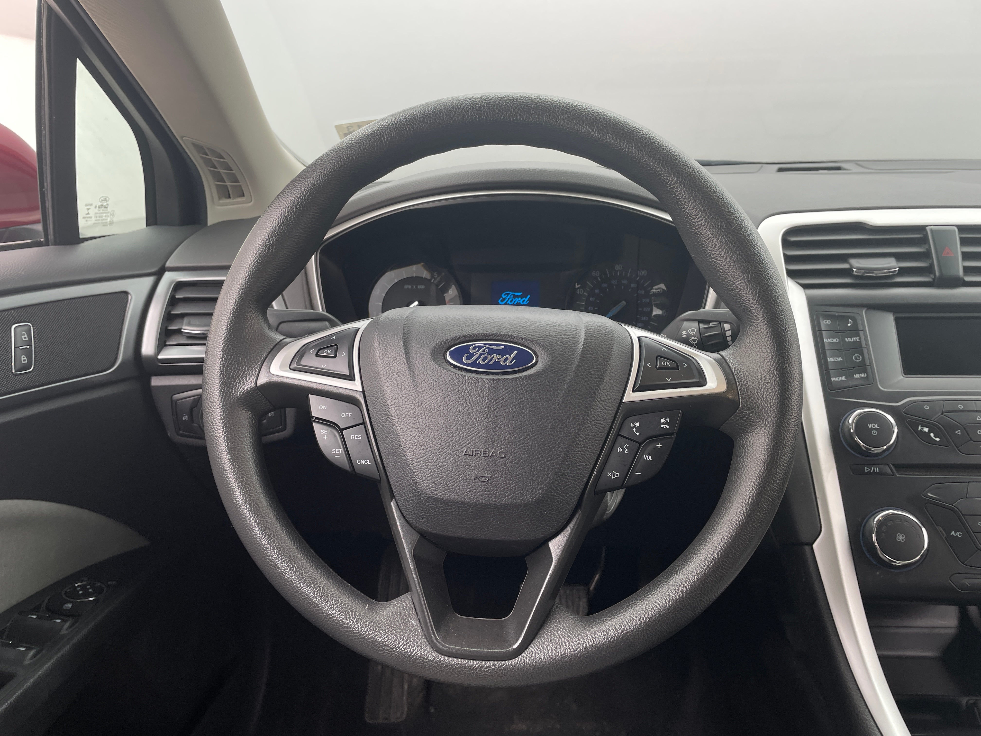 2014 Ford Fusion S 5