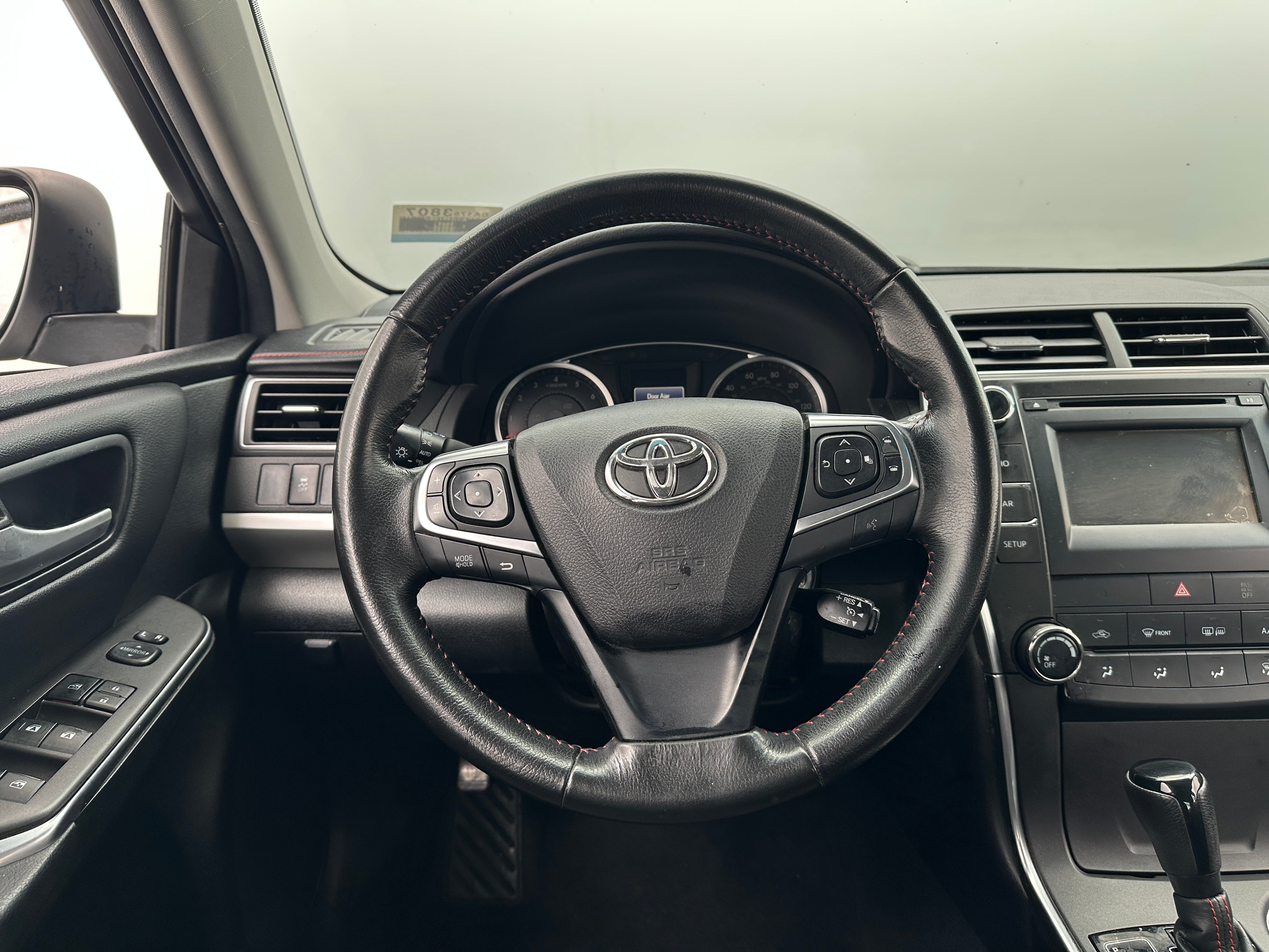 2016 Toyota Camry SE 5