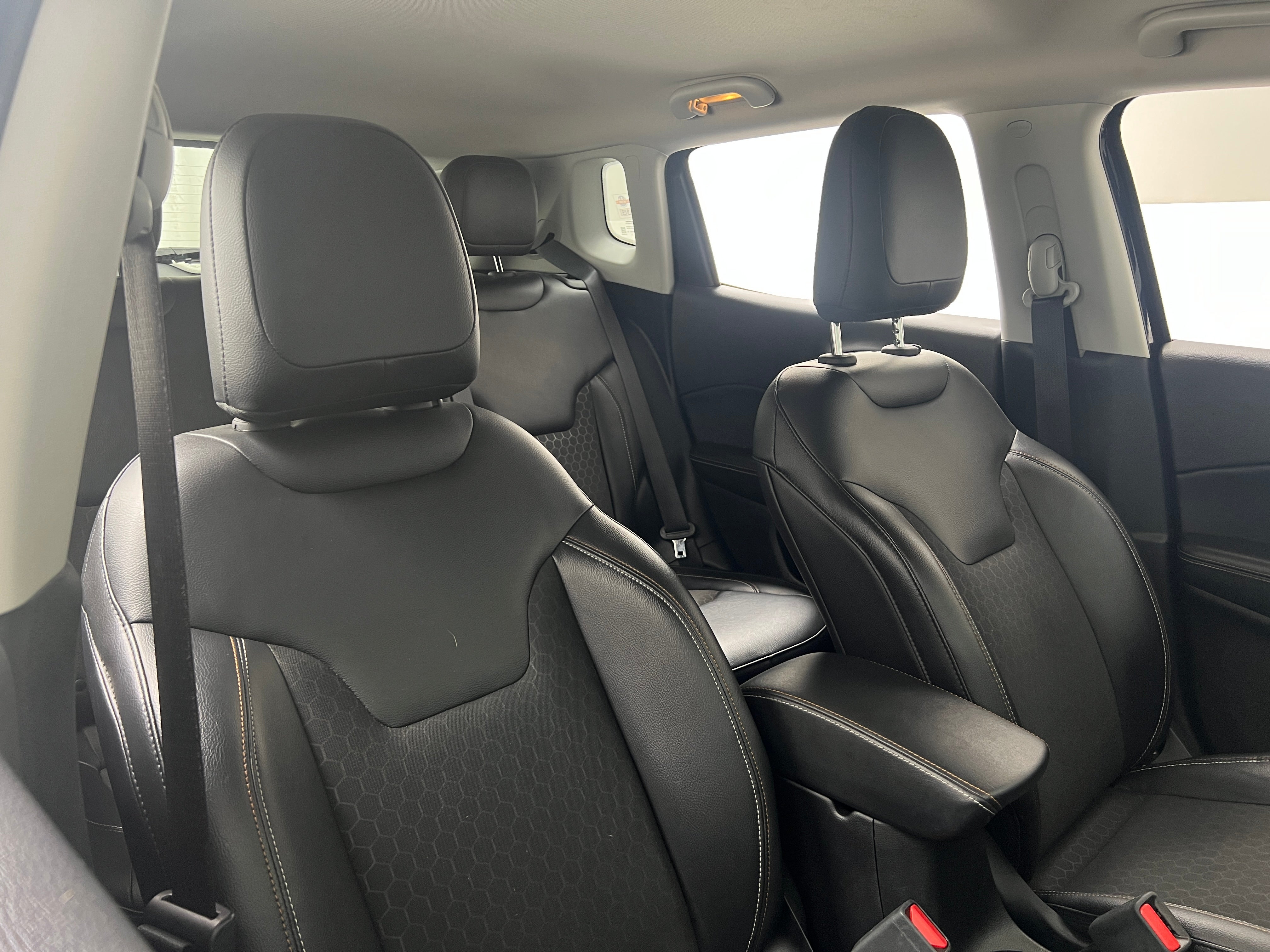 2018 Jeep Compass Latitude 2