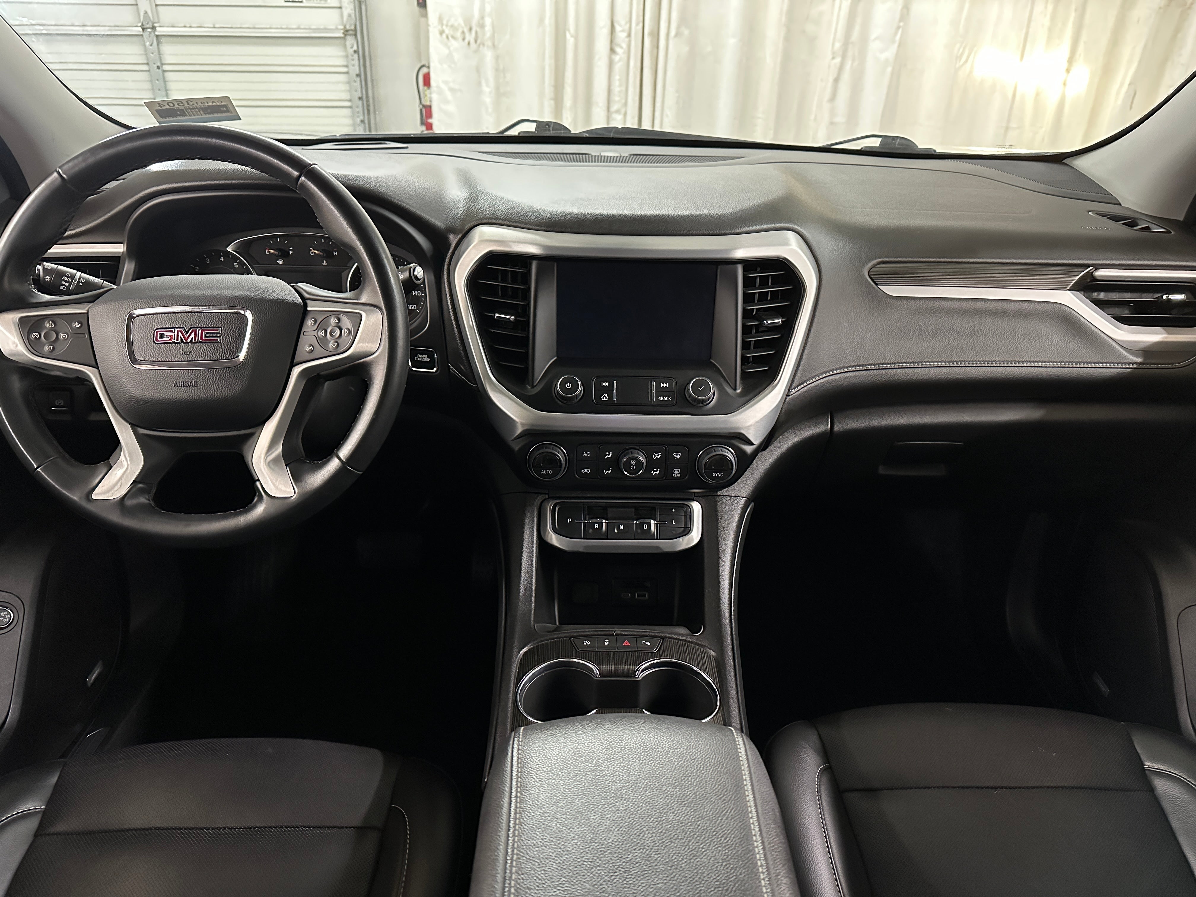 2023 GMC Acadia SLT 3