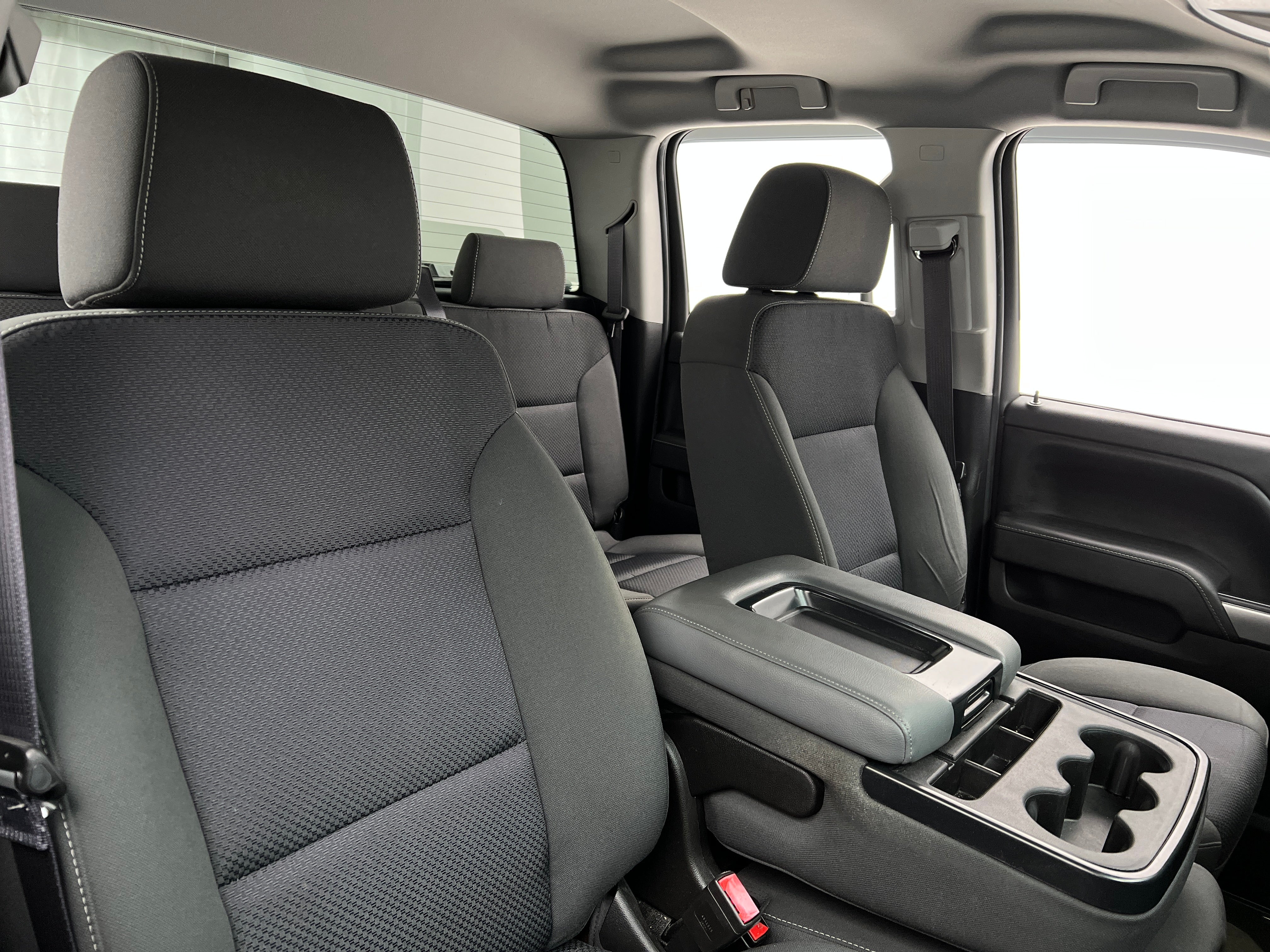 2017 Chevrolet Silverado 1500 LT 2
