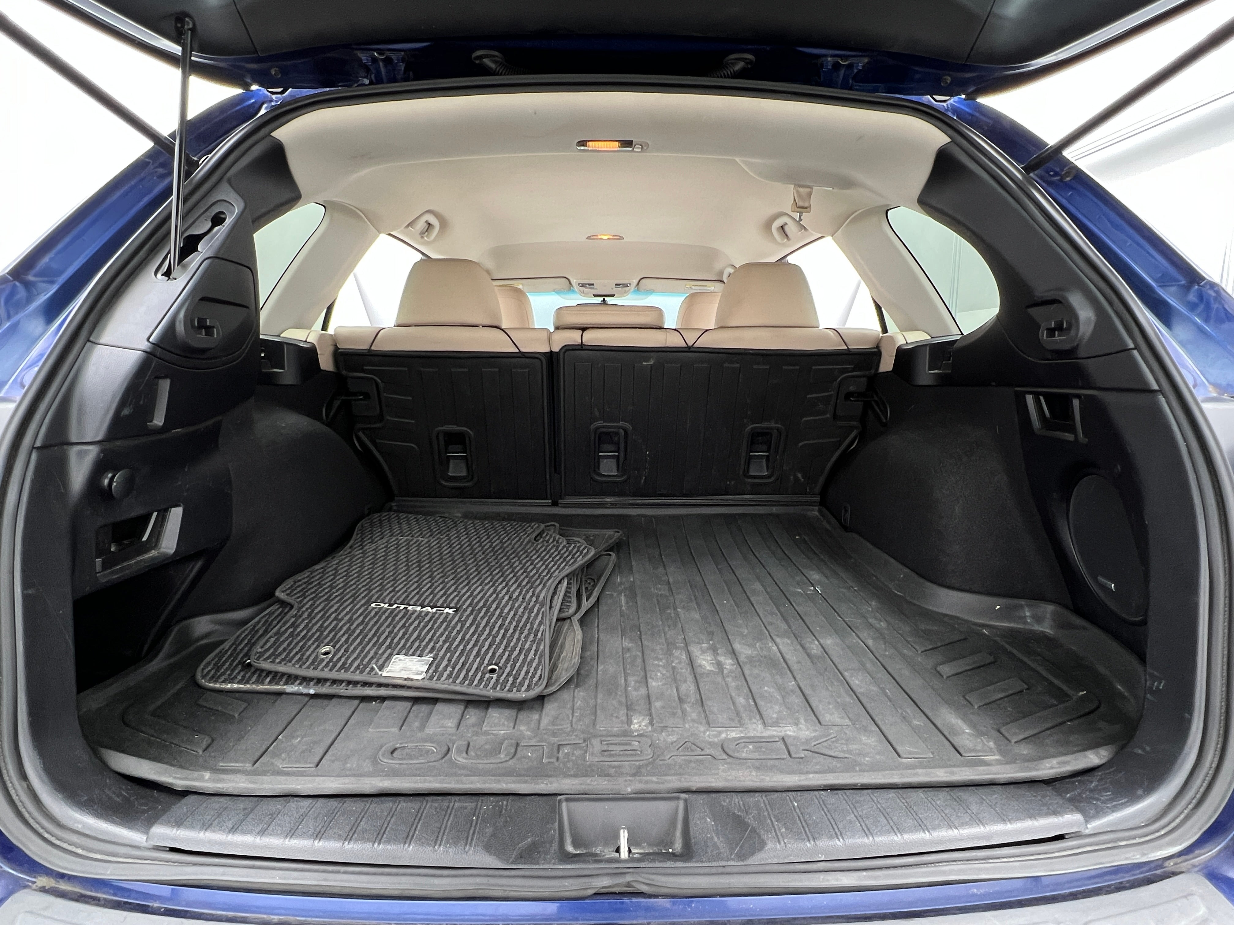 2016 Subaru Outback 2.5i Limited 6