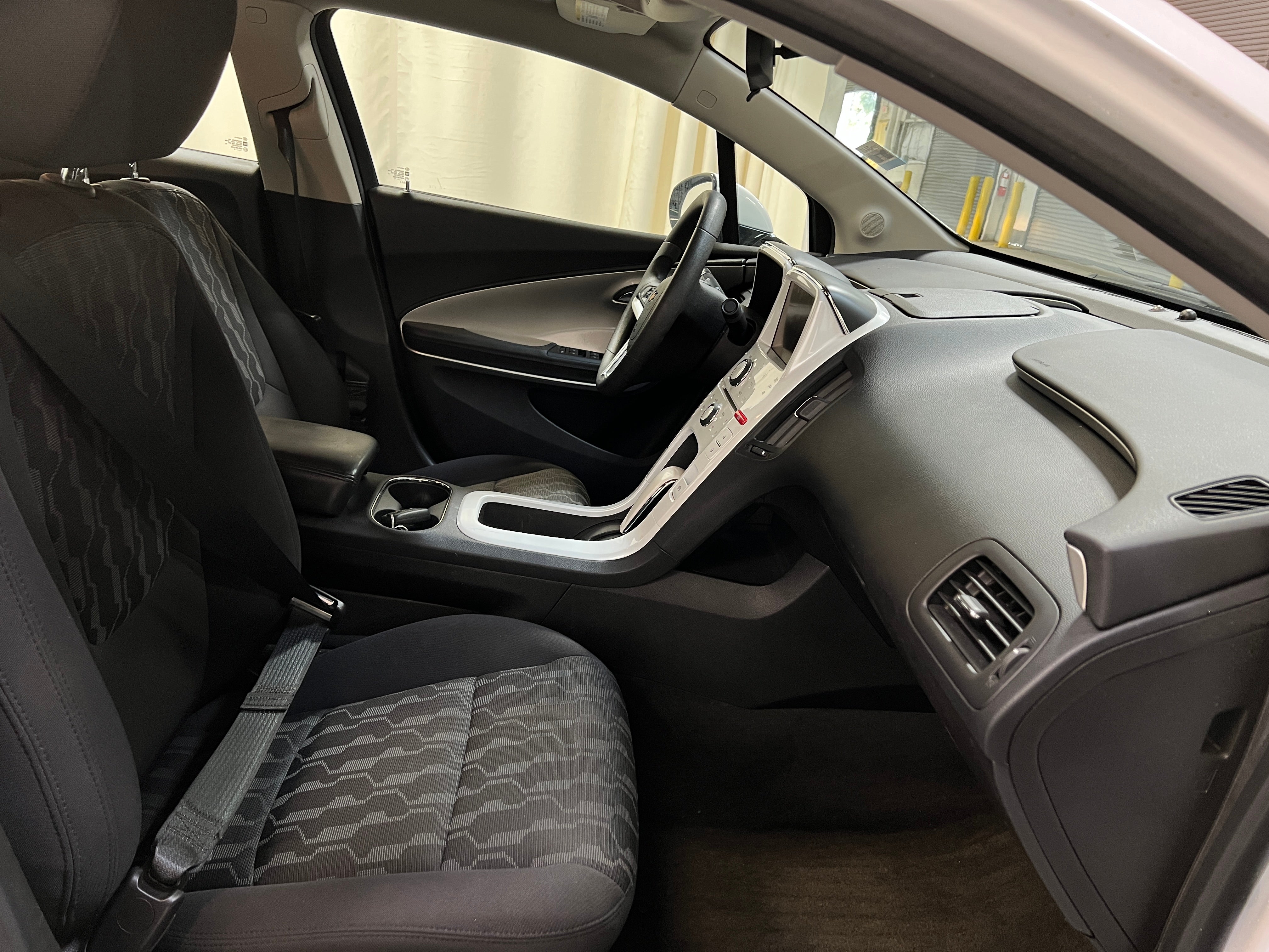 2013 Chevrolet Volt Base 2